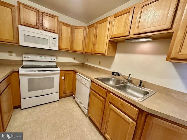 LEXINGTON COURT - Residential Lease