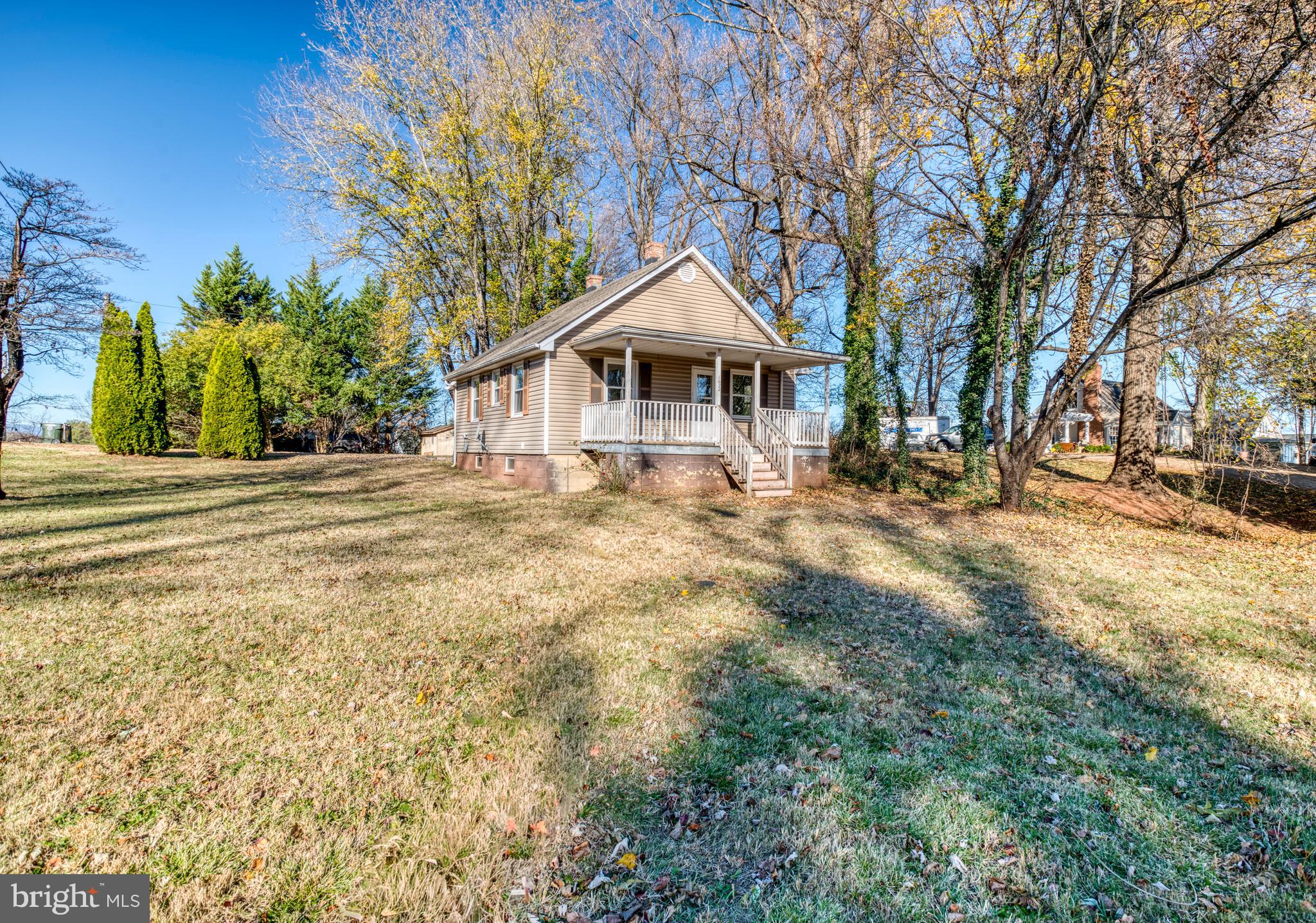 SAUNDERS - Residential