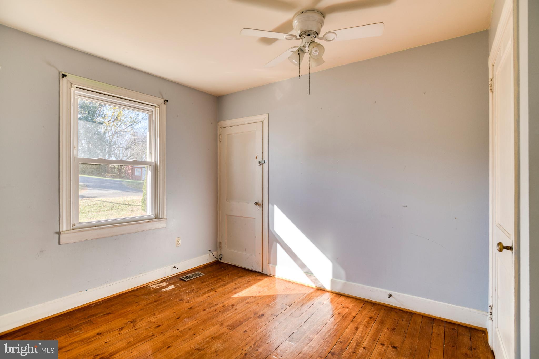 SAUNDERS - Residential