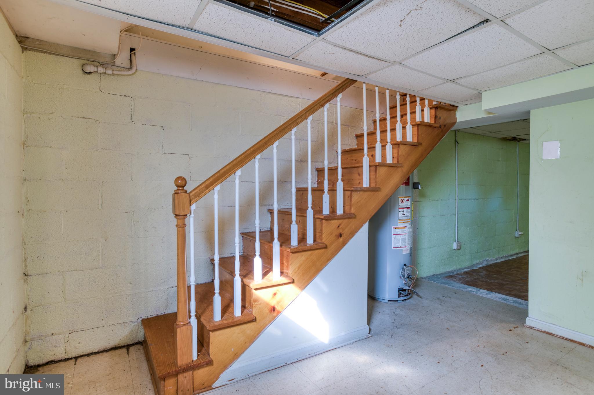 SAUNDERS - Residential