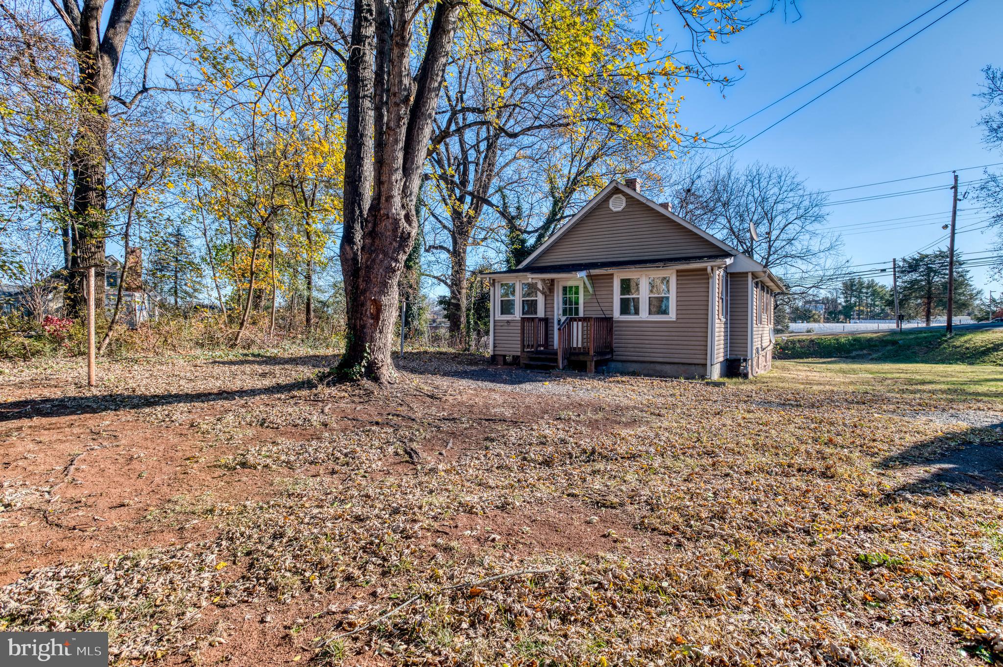 SAUNDERS - Residential