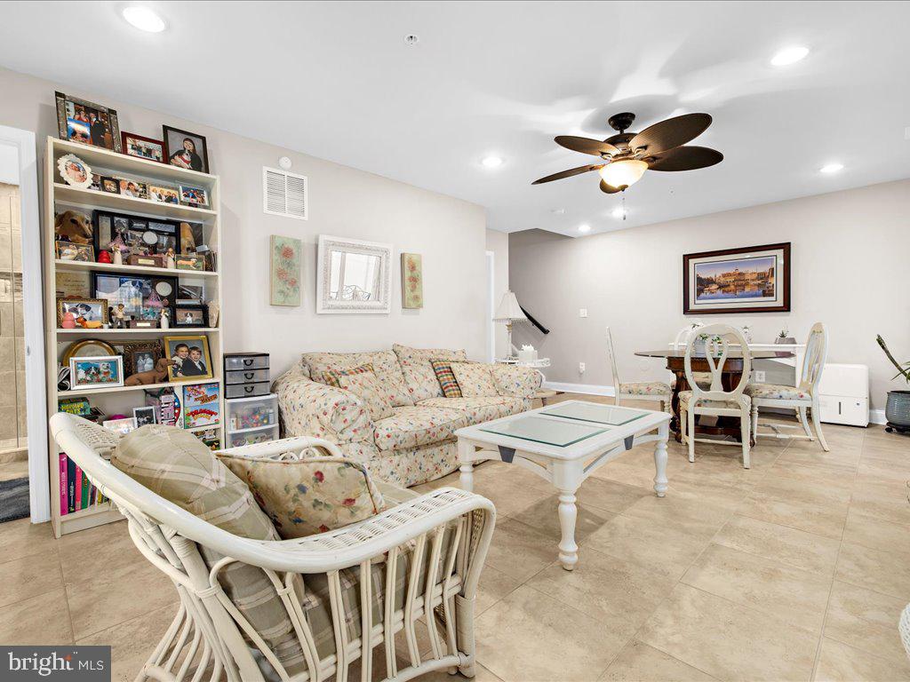 TANYARD COVE NORTH - Residential