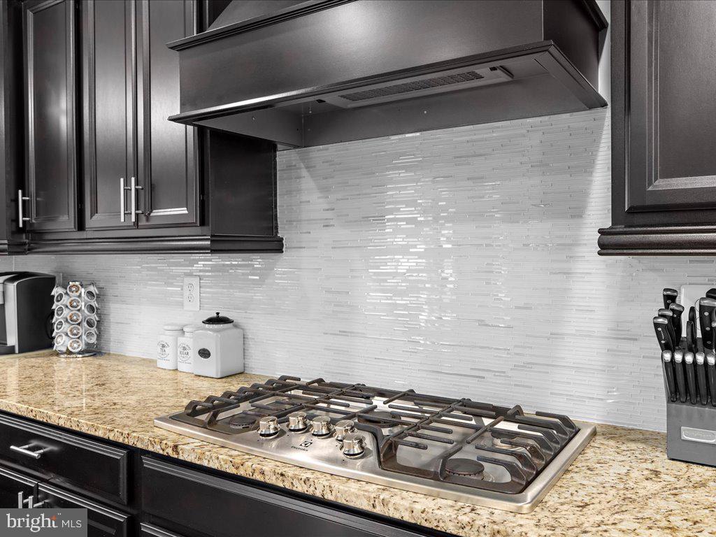 TANYARD COVE NORTH - Residential