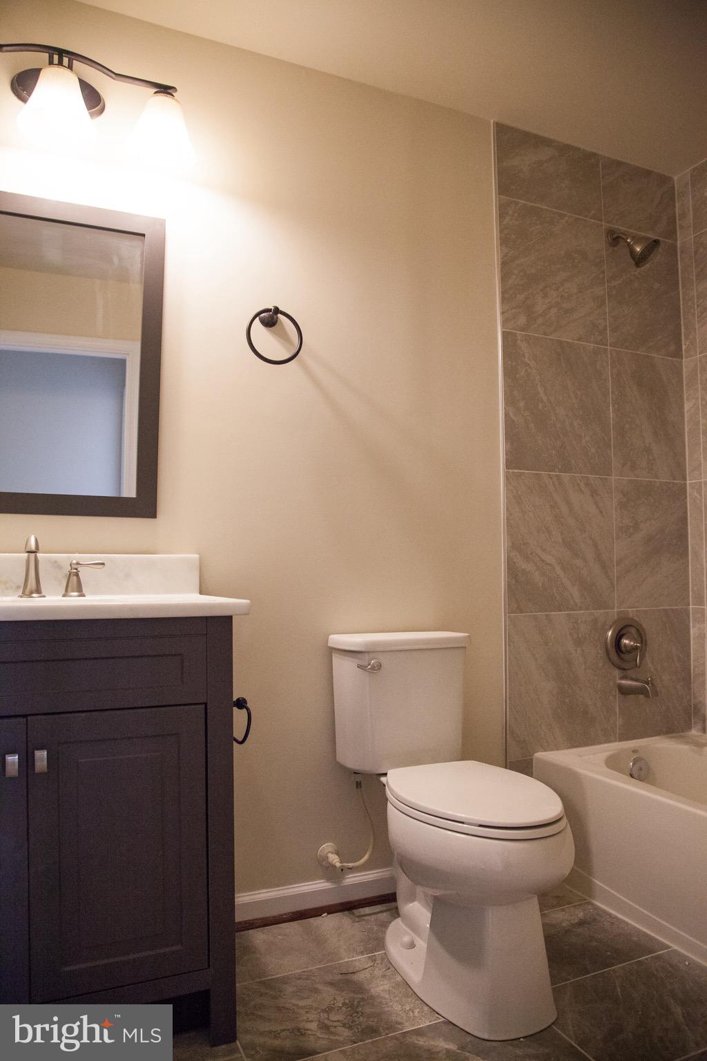 ENGLAND RUN NORTH - Residential