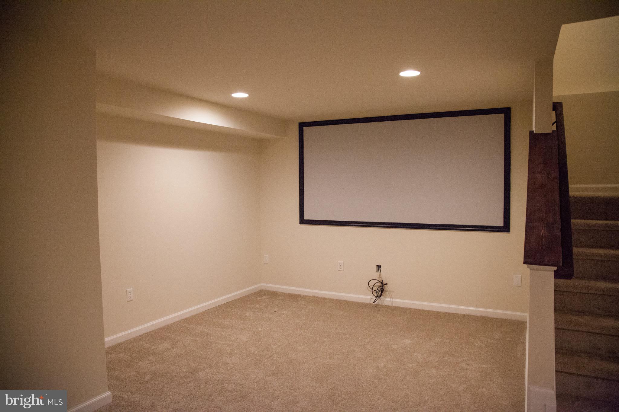 ENGLAND RUN NORTH - Residential