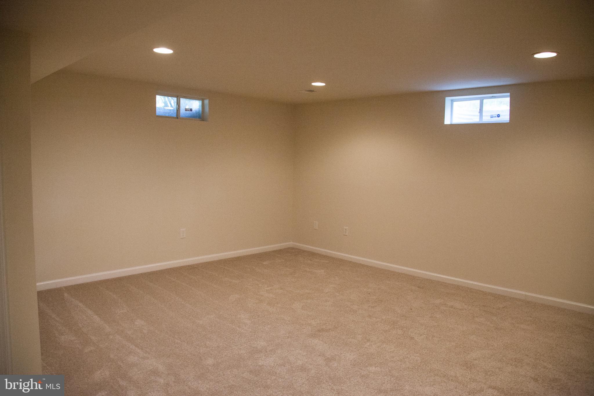 ENGLAND RUN NORTH - Residential