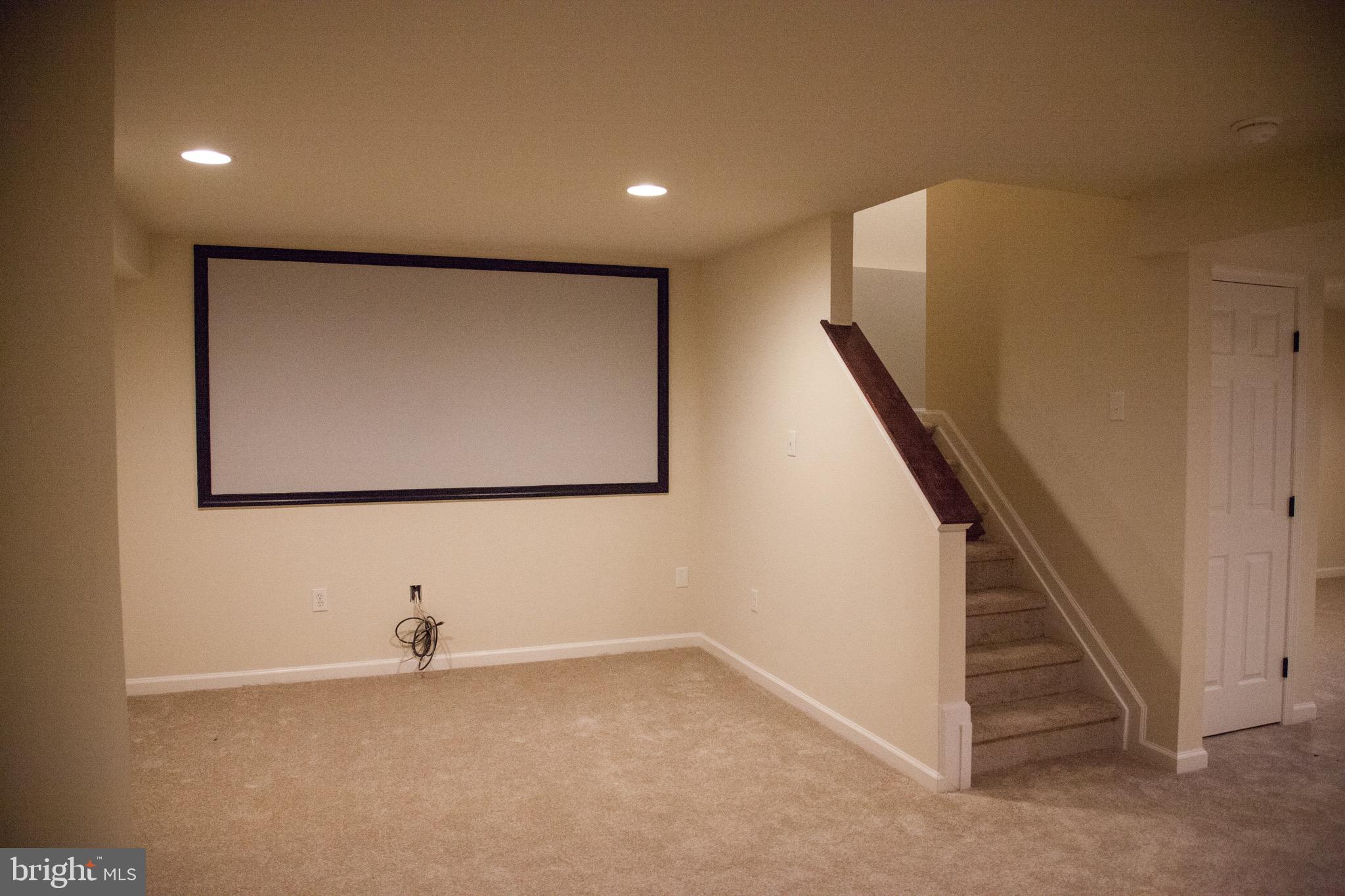 ENGLAND RUN NORTH - Residential