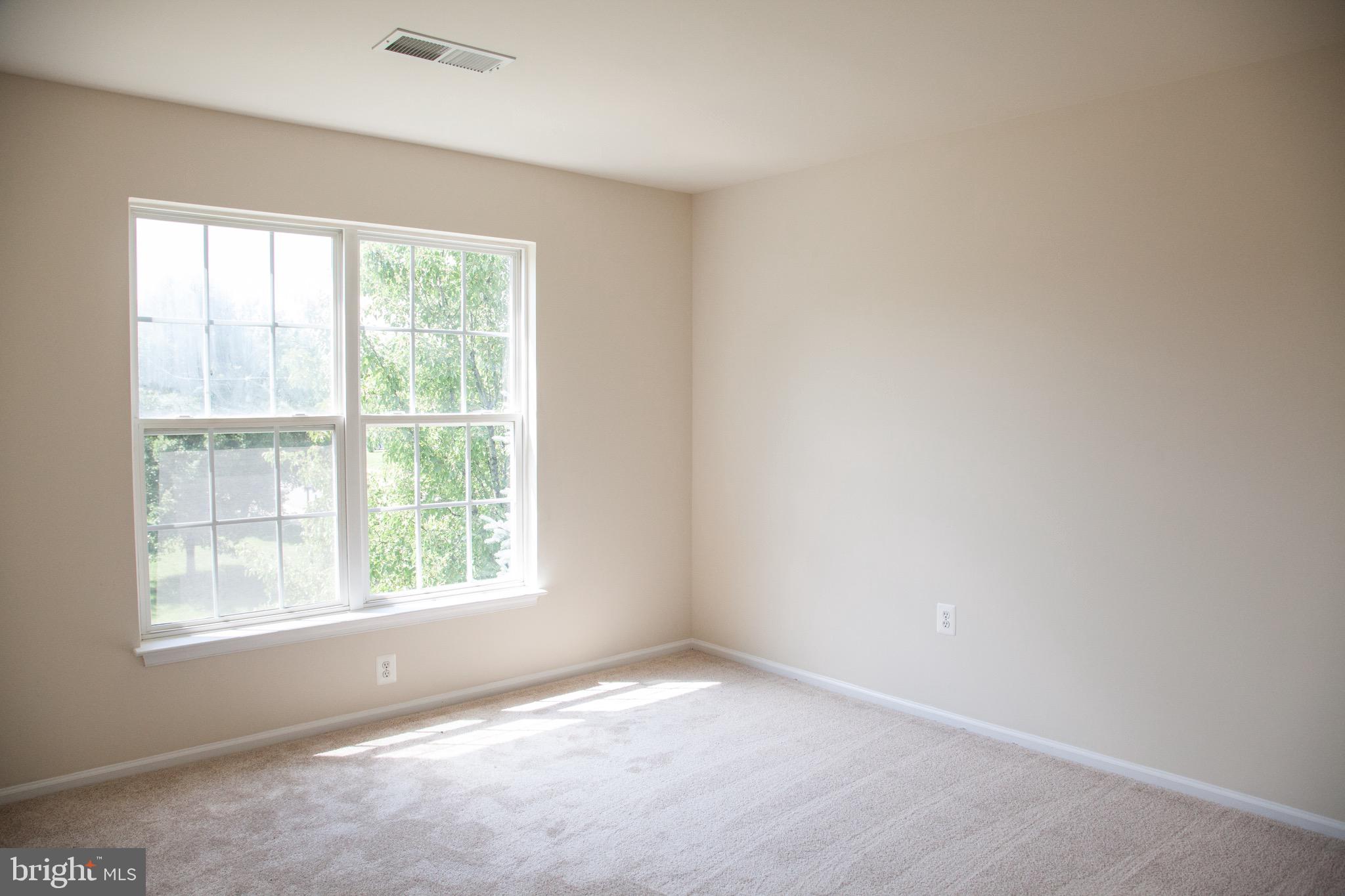 ENGLAND RUN NORTH - Residential