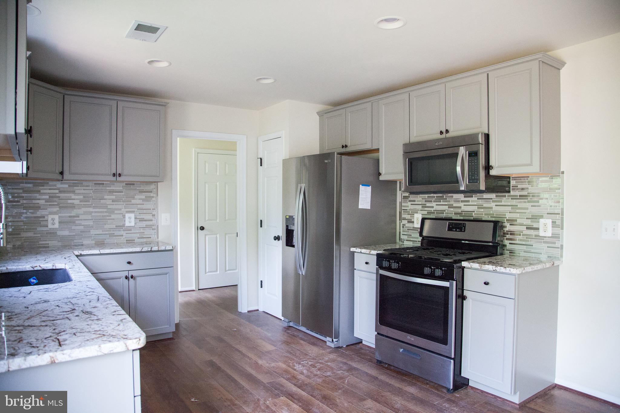 ENGLAND RUN NORTH - Residential