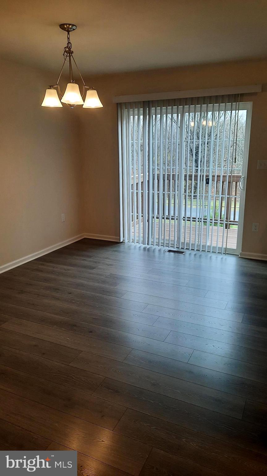 ADMIRALS QUAY - Residential Lease