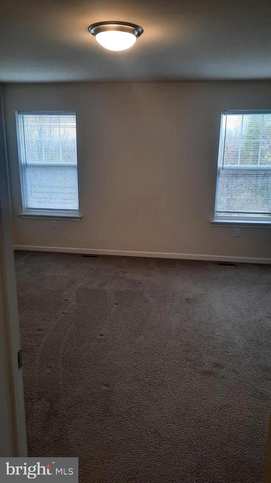 ADMIRALS QUAY - Residential Lease