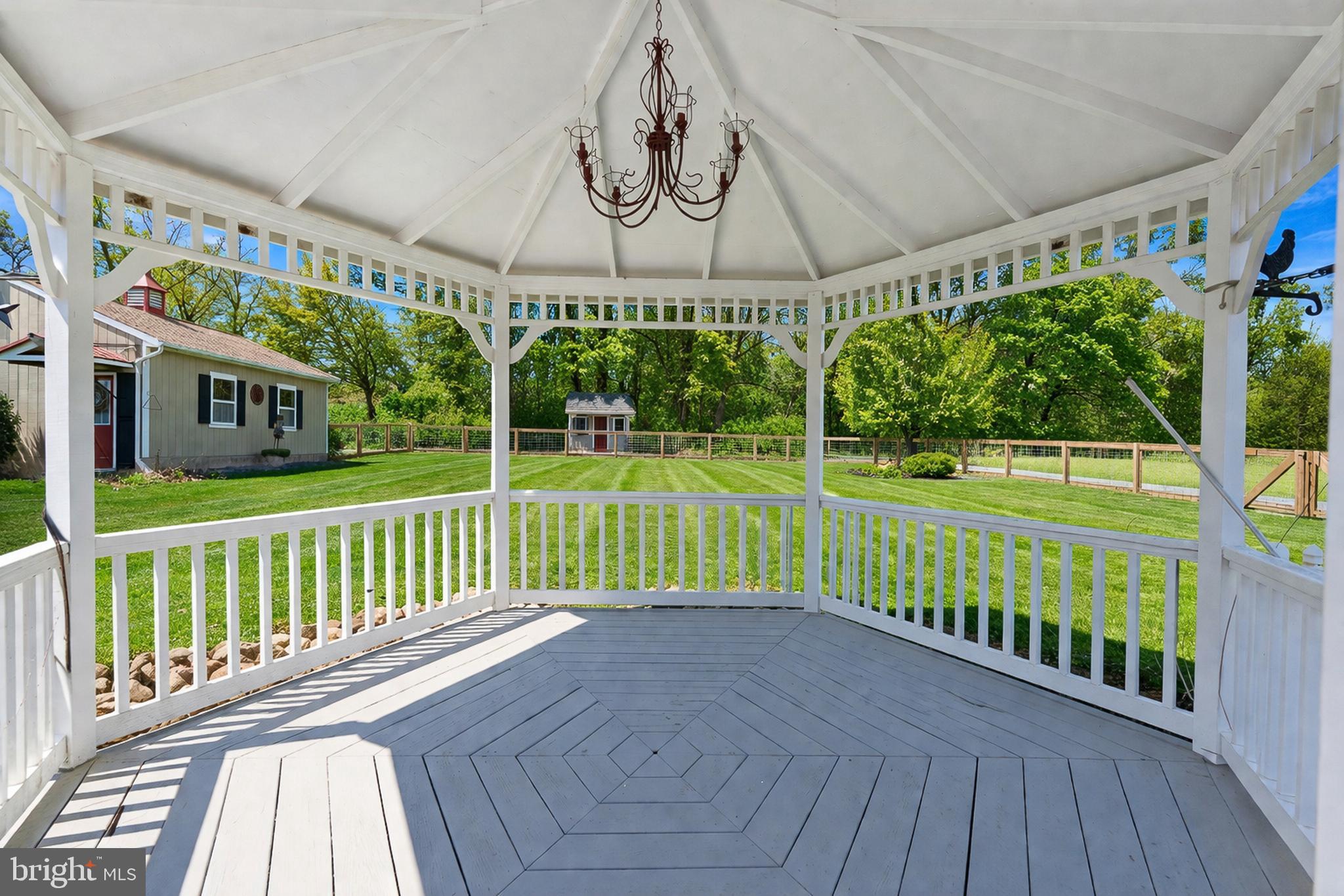 FREELAND - Residential