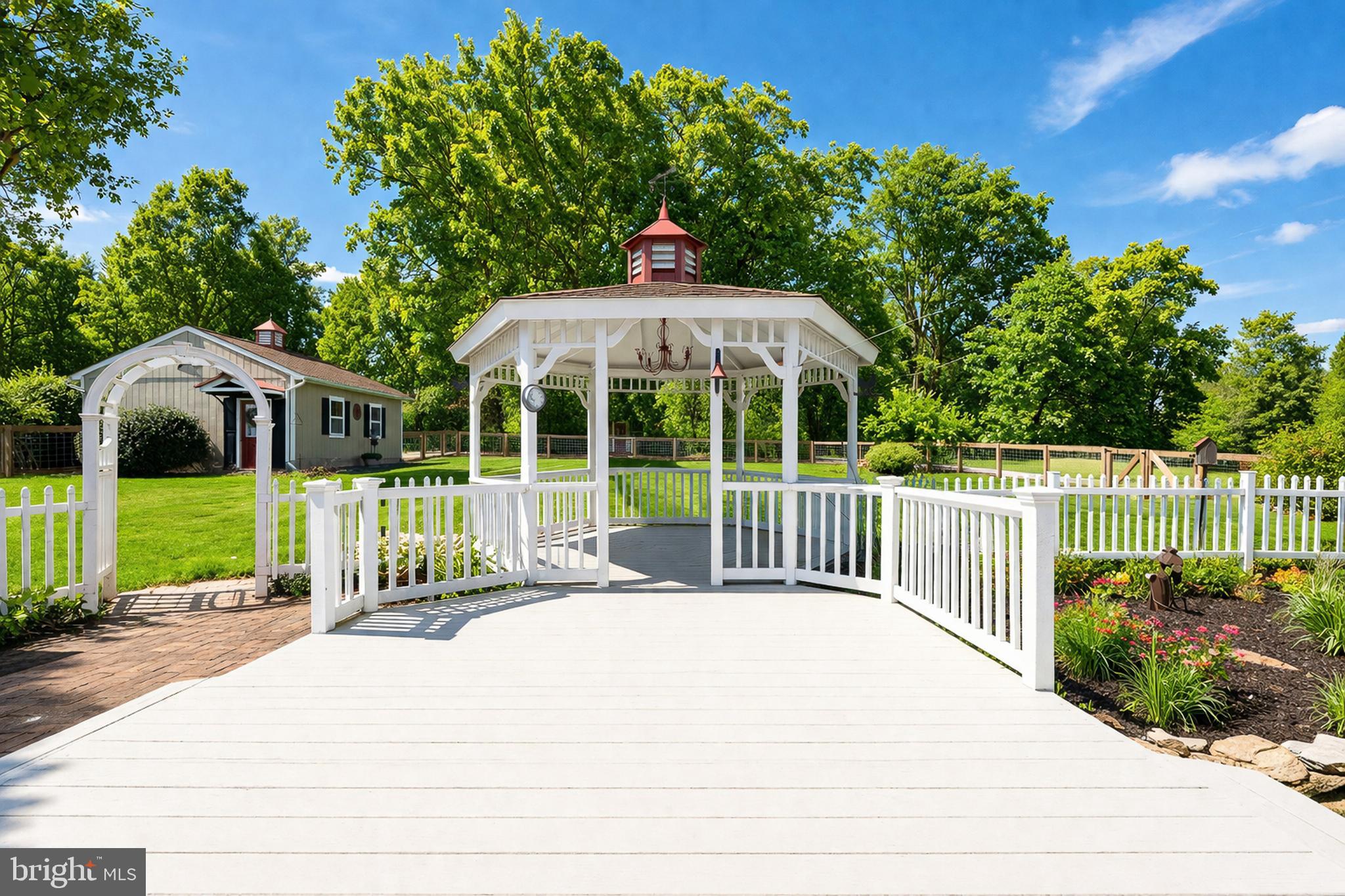 FREELAND - Residential