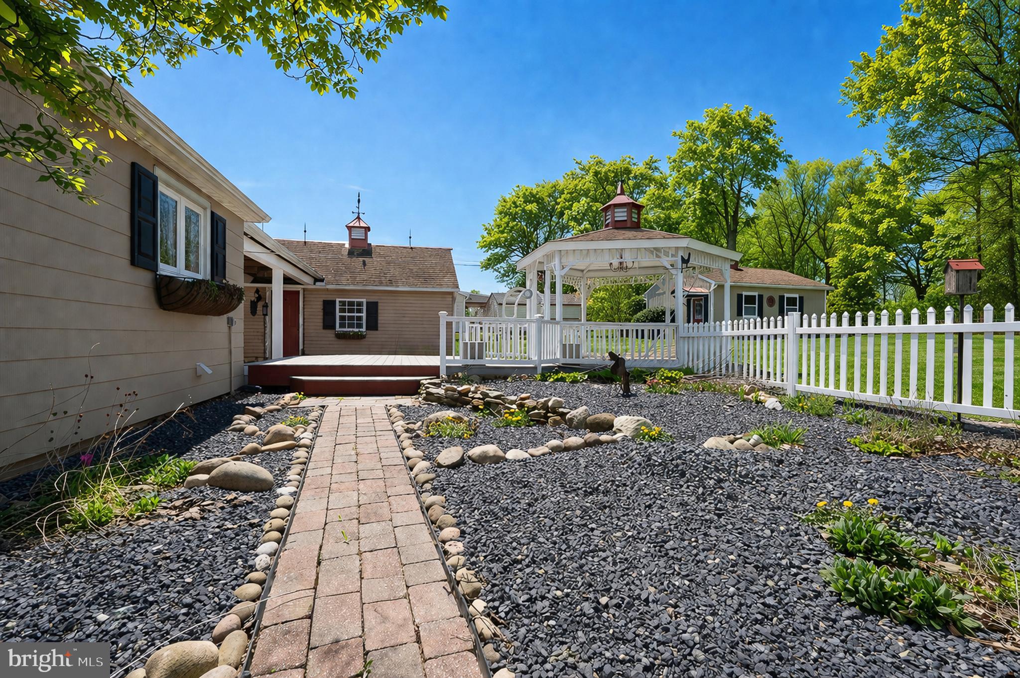 FREELAND - Residential