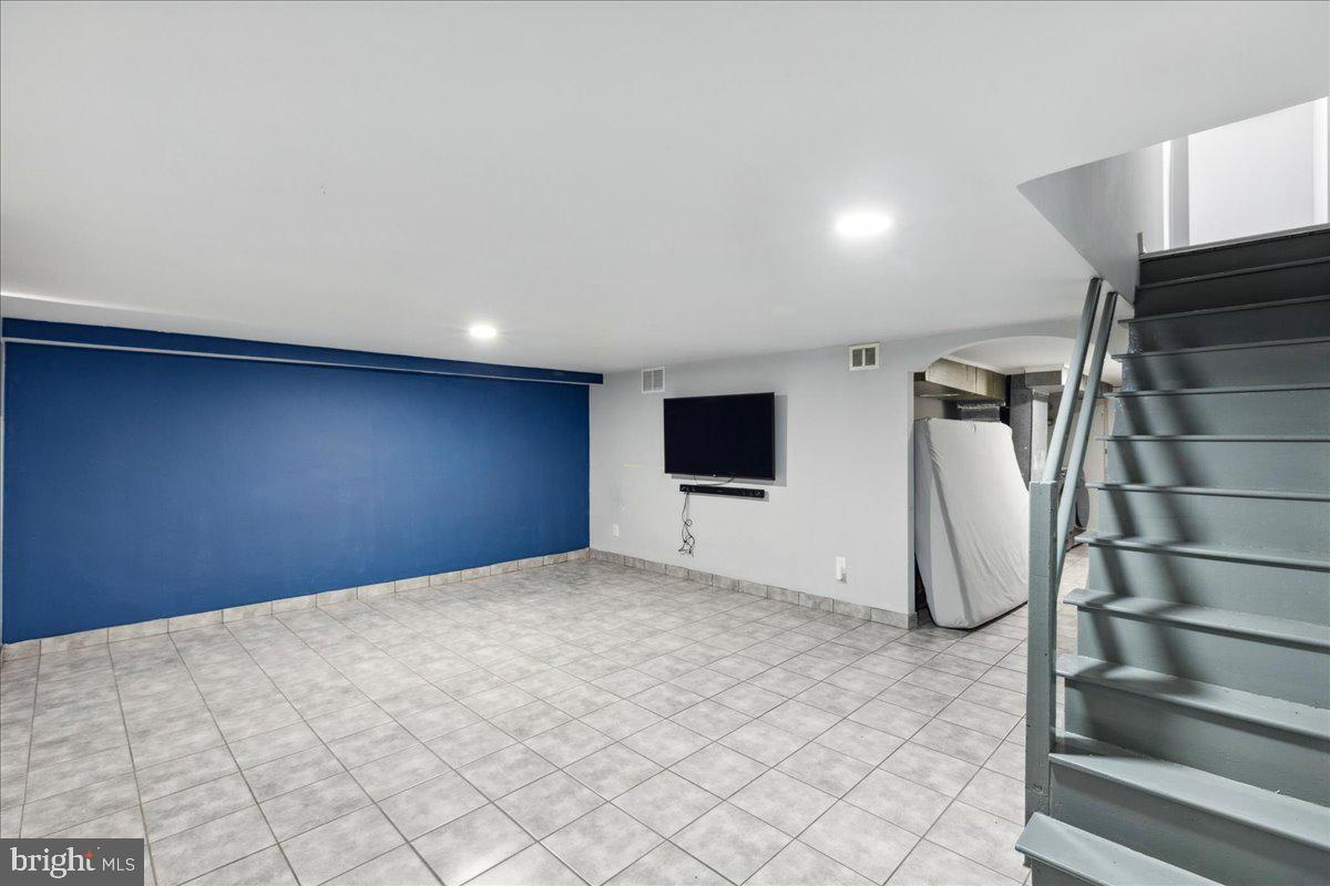 OVERBROOK - Residential