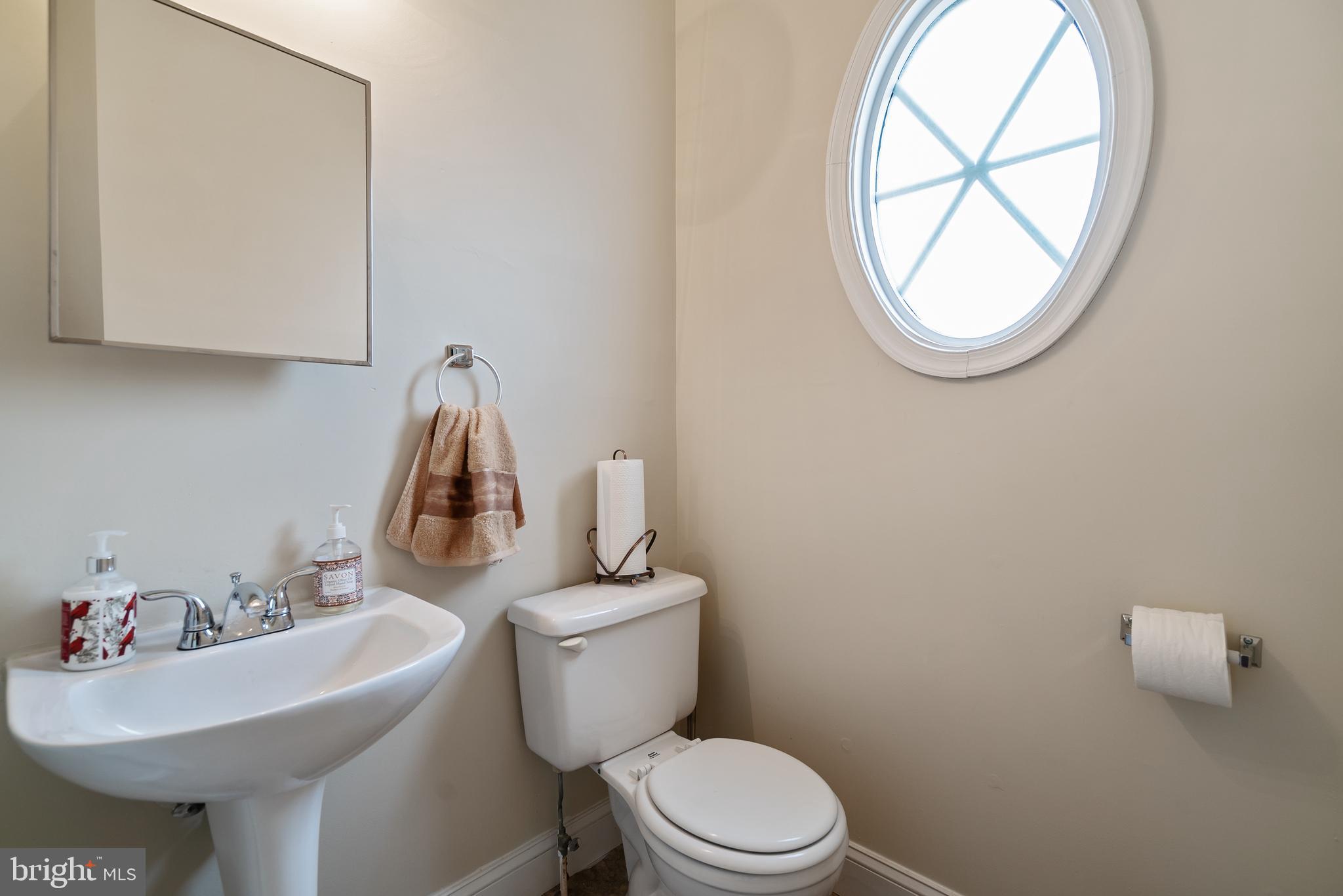 PERRYWOOD - Residential Lease