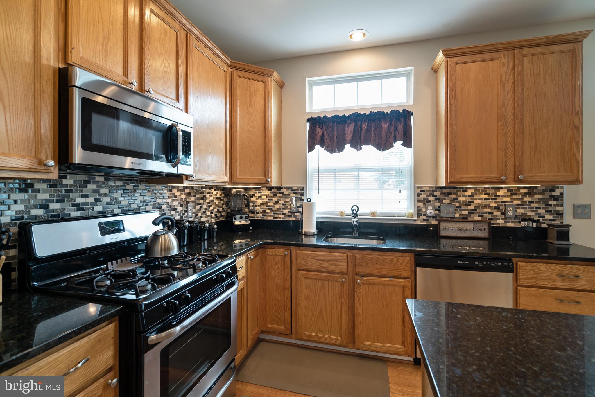 PERRYWOOD - Residential Lease