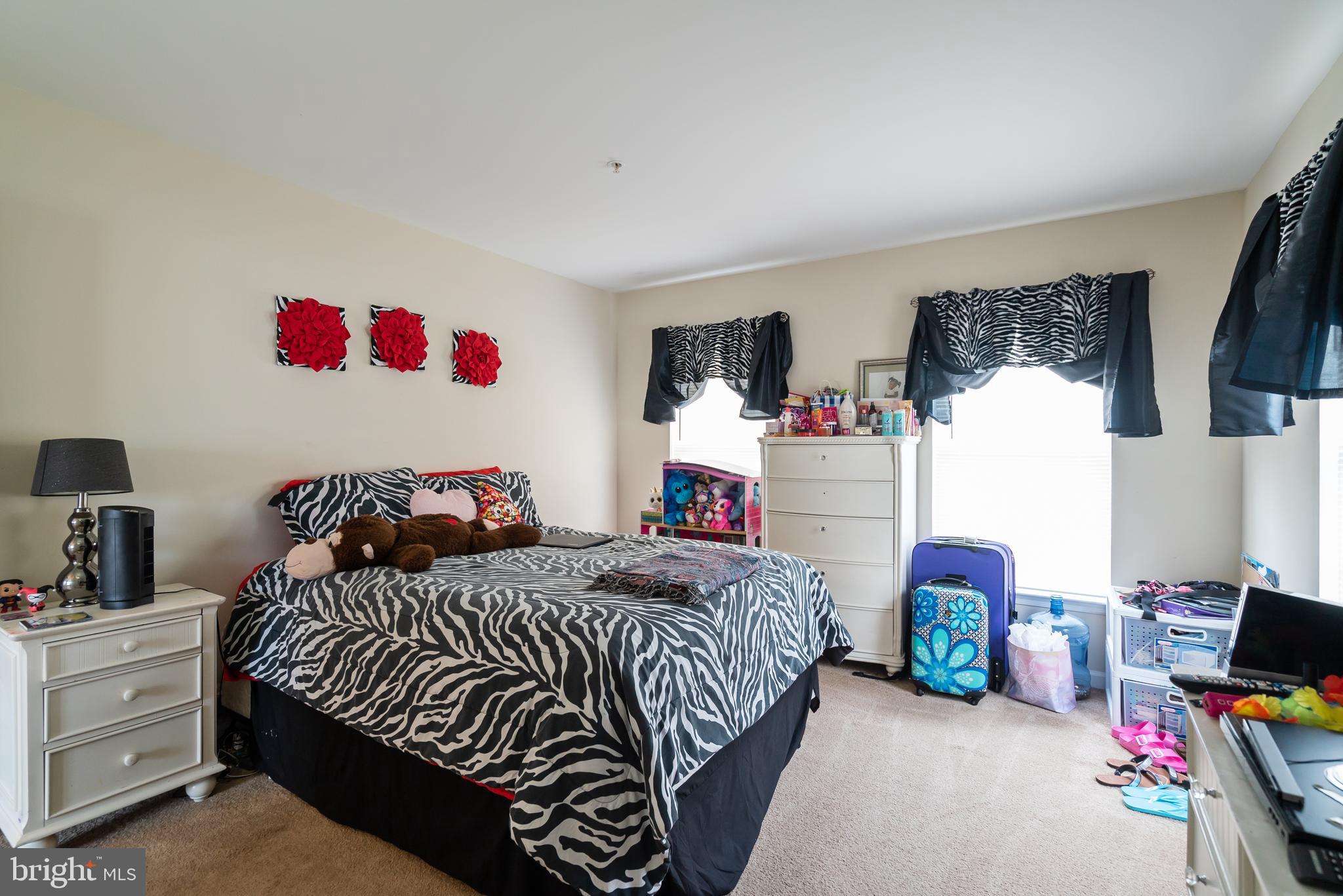 PERRYWOOD - Residential Lease