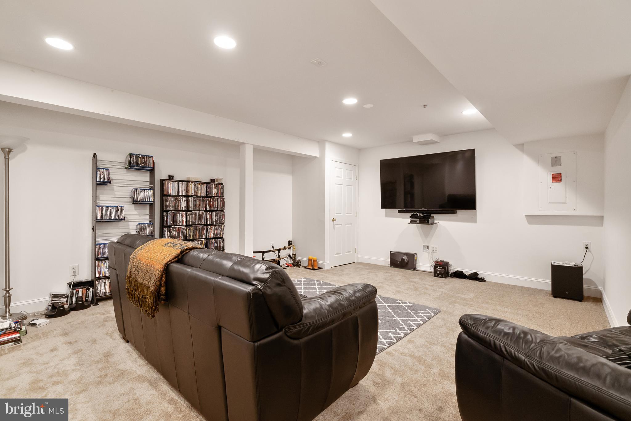 PERRYWOOD - Residential Lease