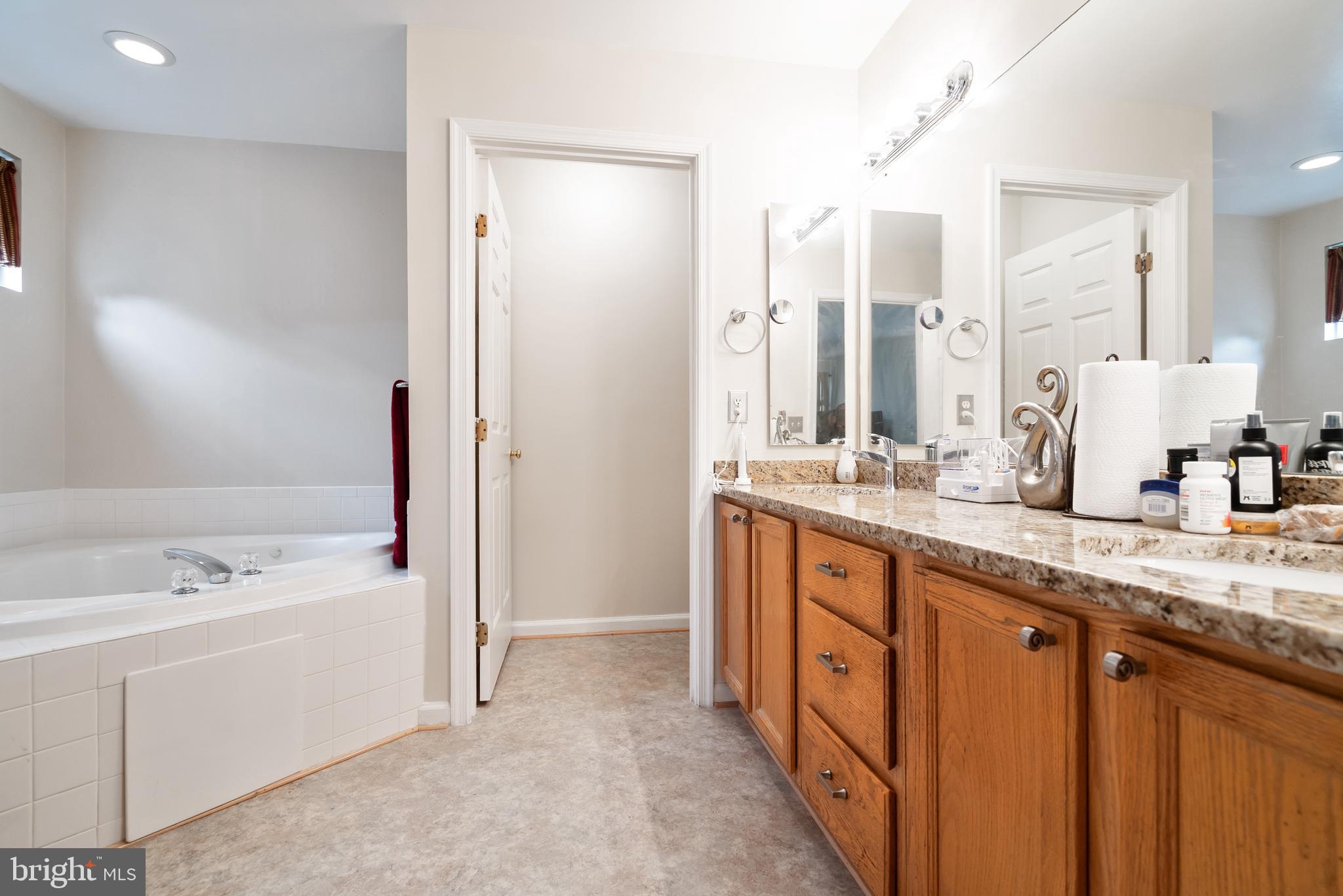 PERRYWOOD - Residential Lease