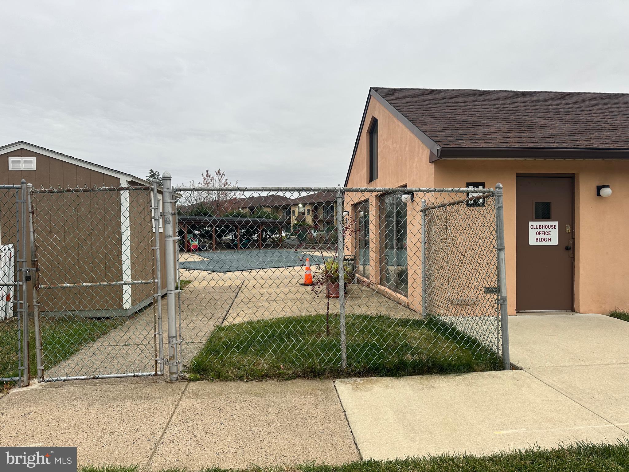 9906 BUSTLETON AVENUE 00 C13