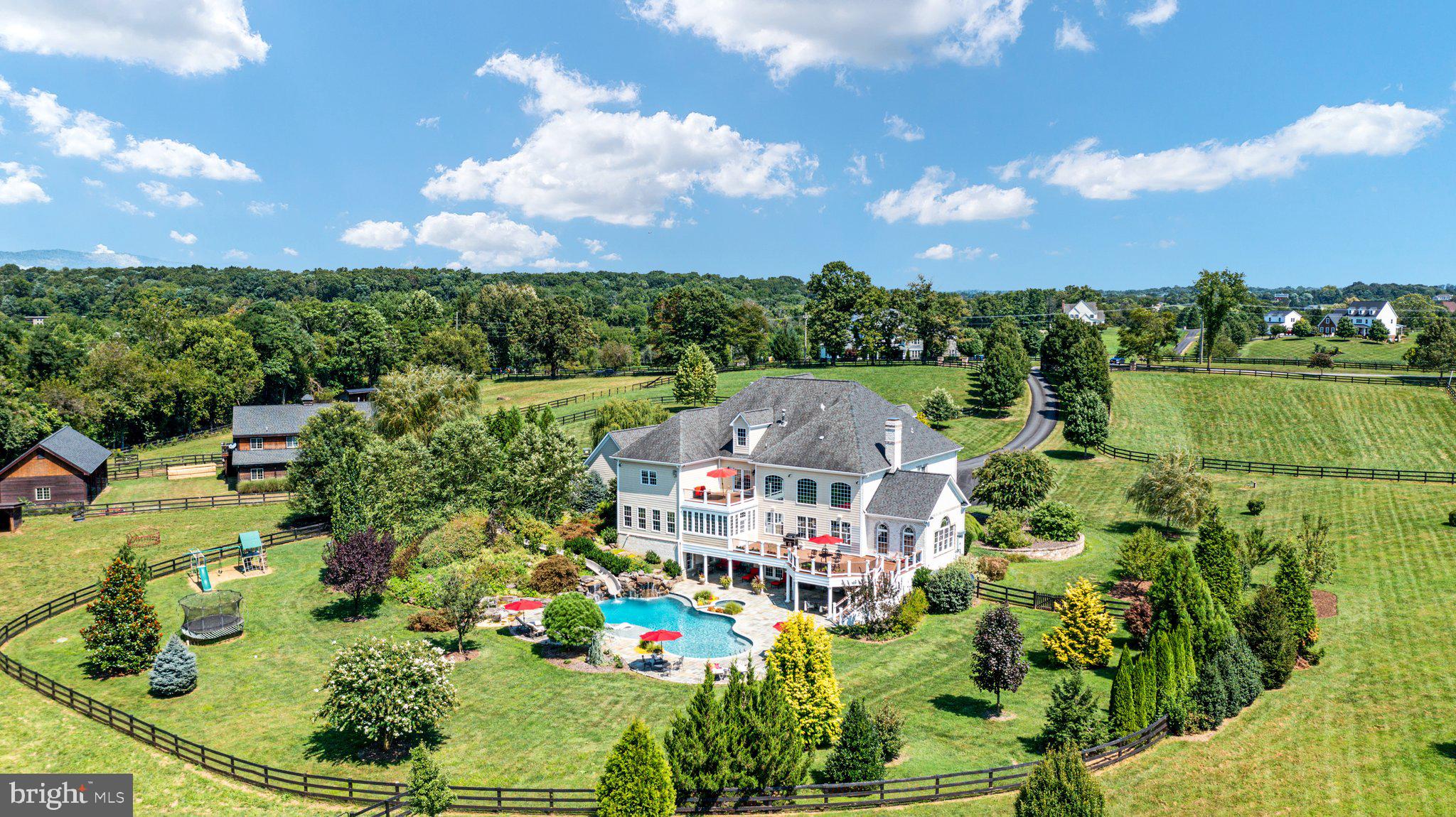 JAMES FARM ESTATES - Residential