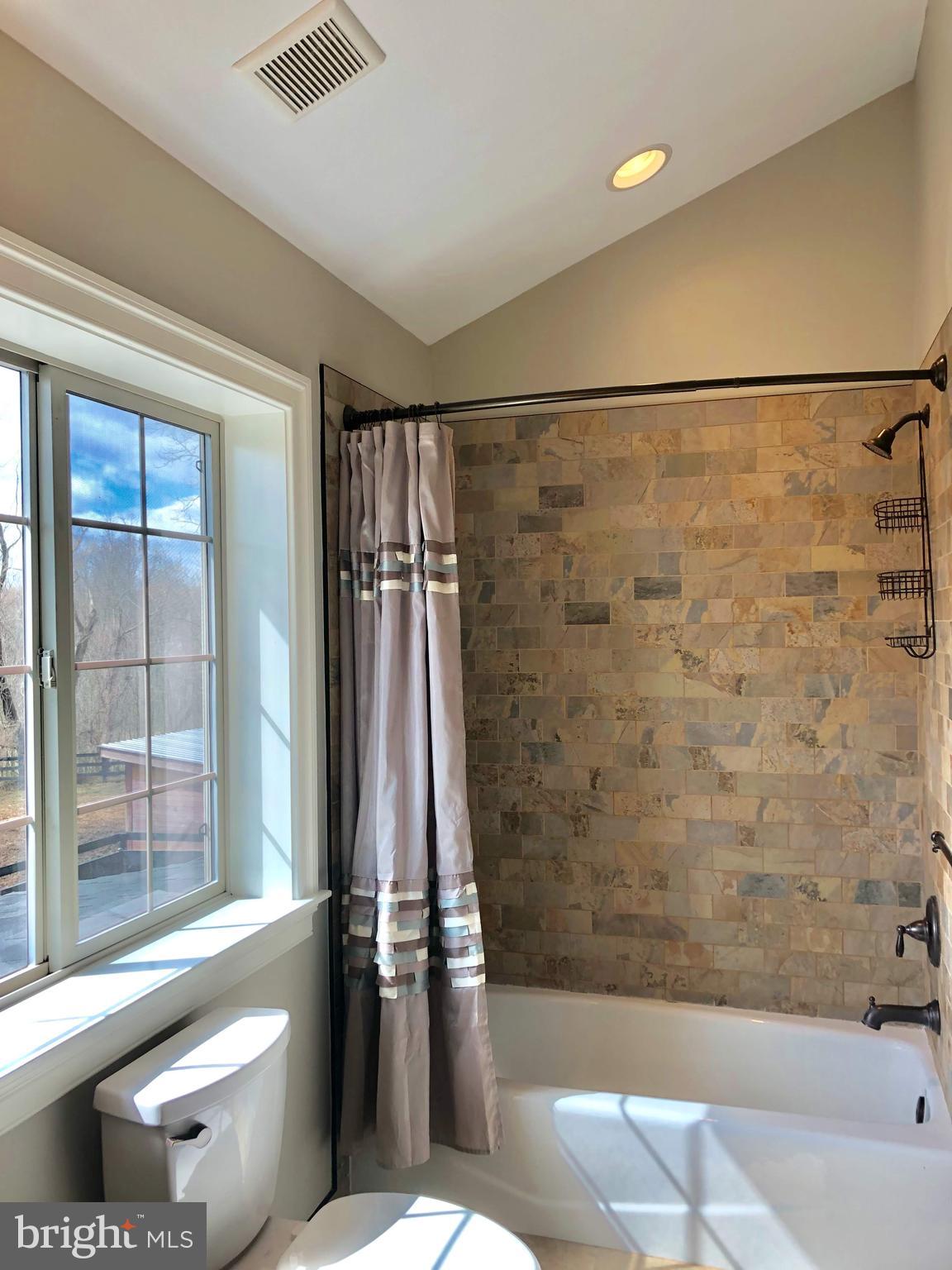 JAMES FARM ESTATES - Residential