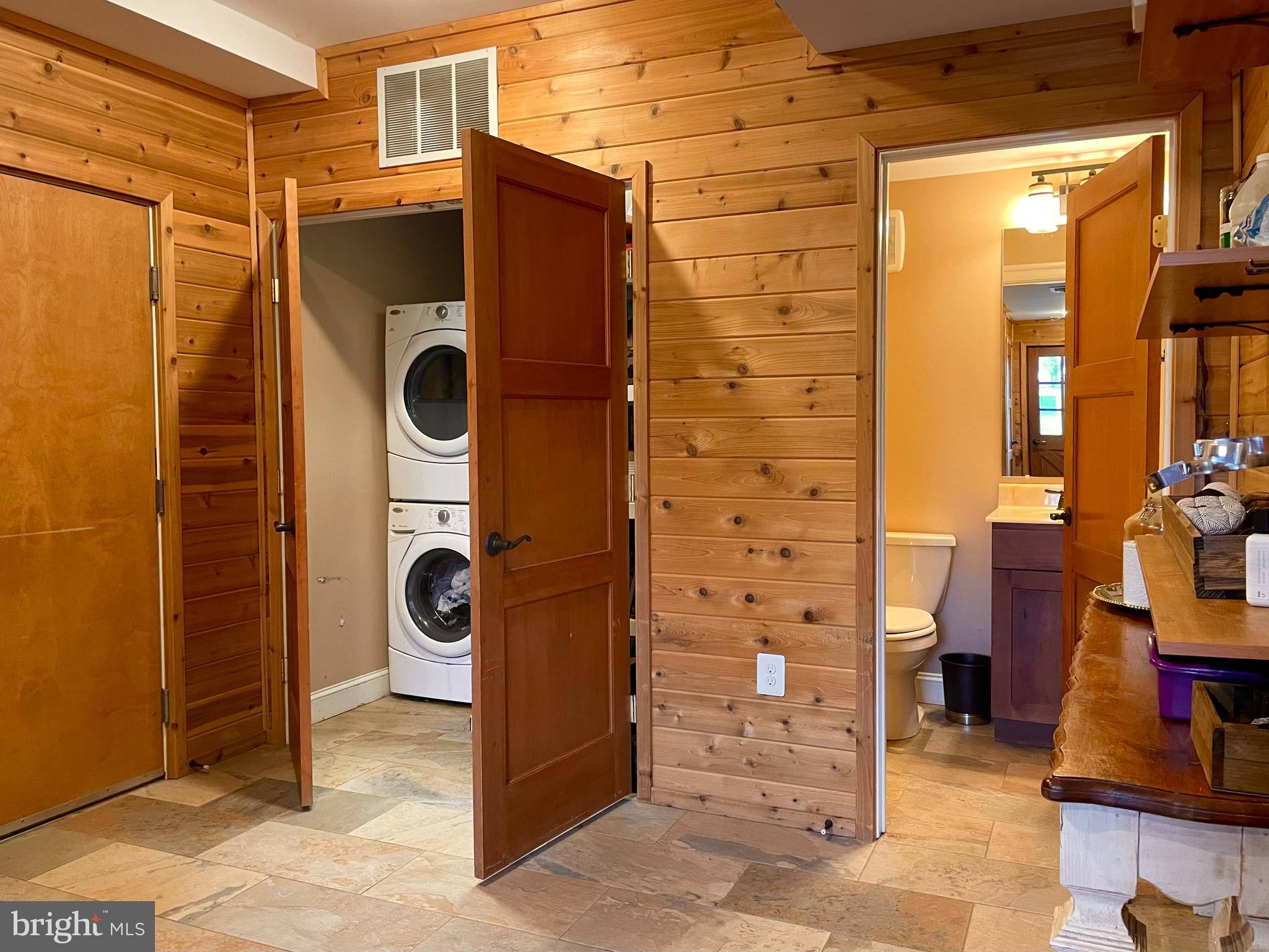 JAMES FARM ESTATES - Residential