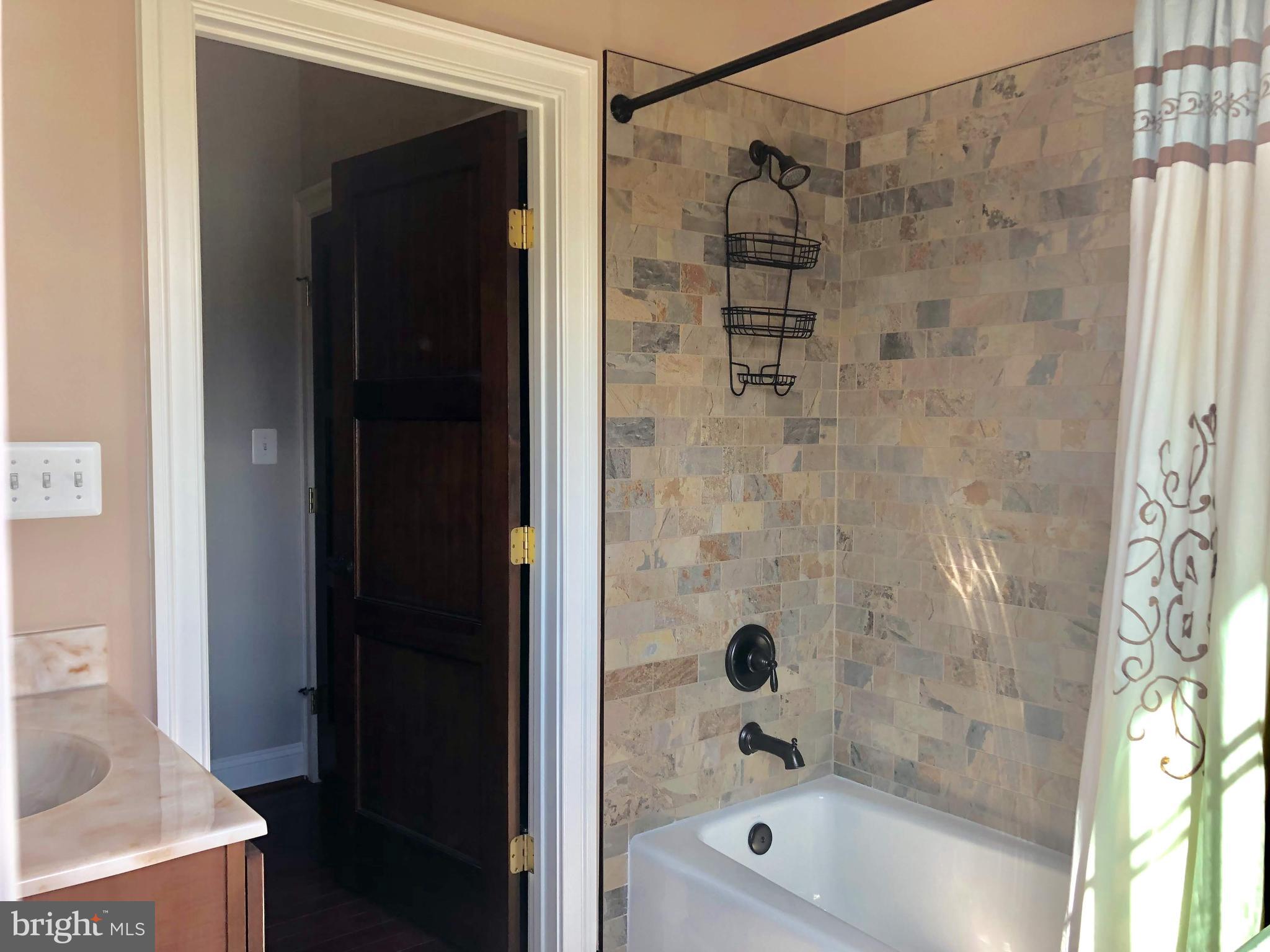 JAMES FARM ESTATES - Residential