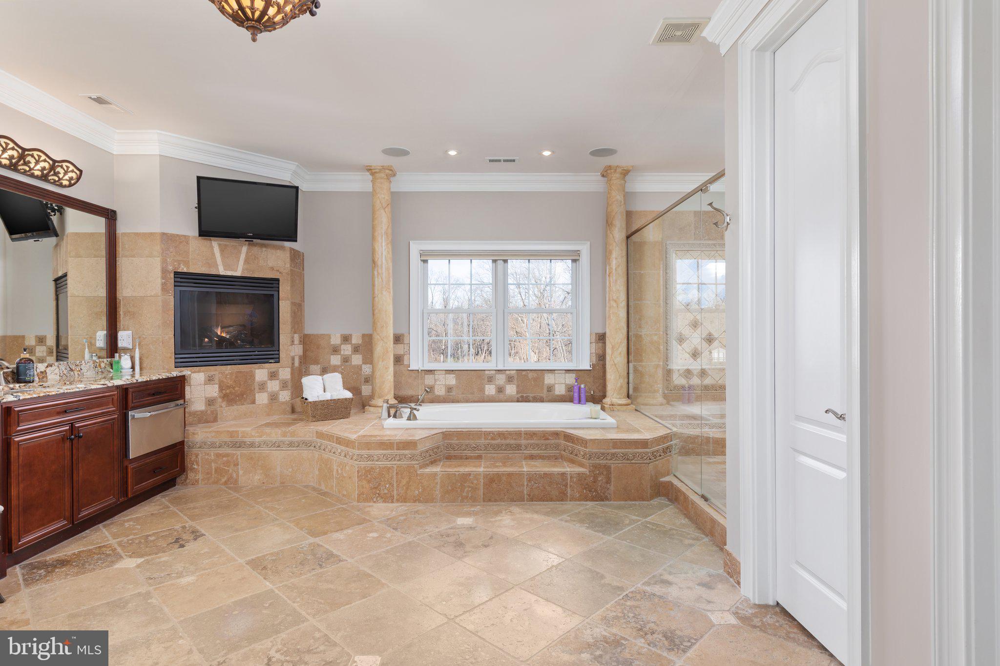 JAMES FARM ESTATES - Residential