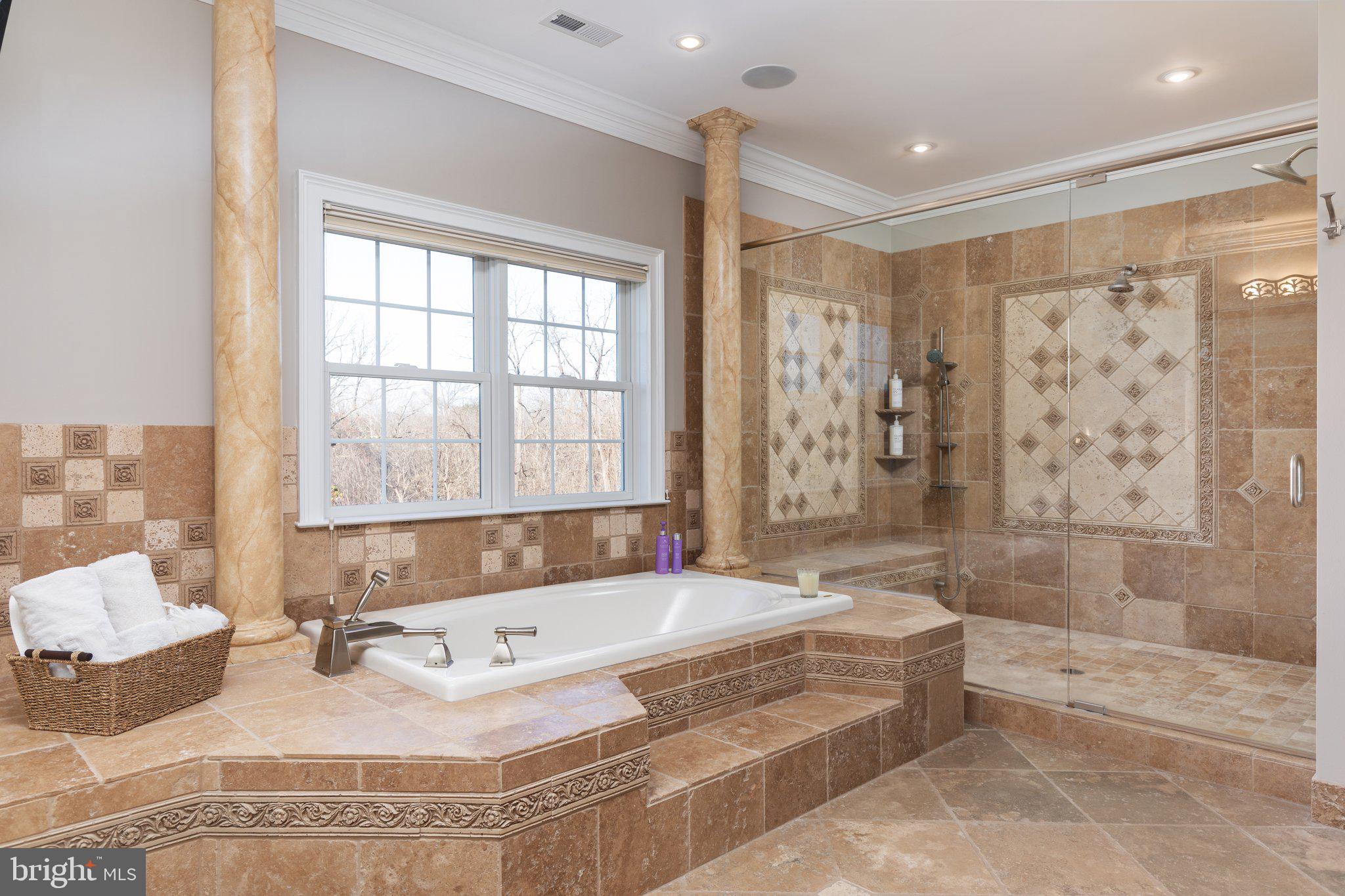 JAMES FARM ESTATES - Residential