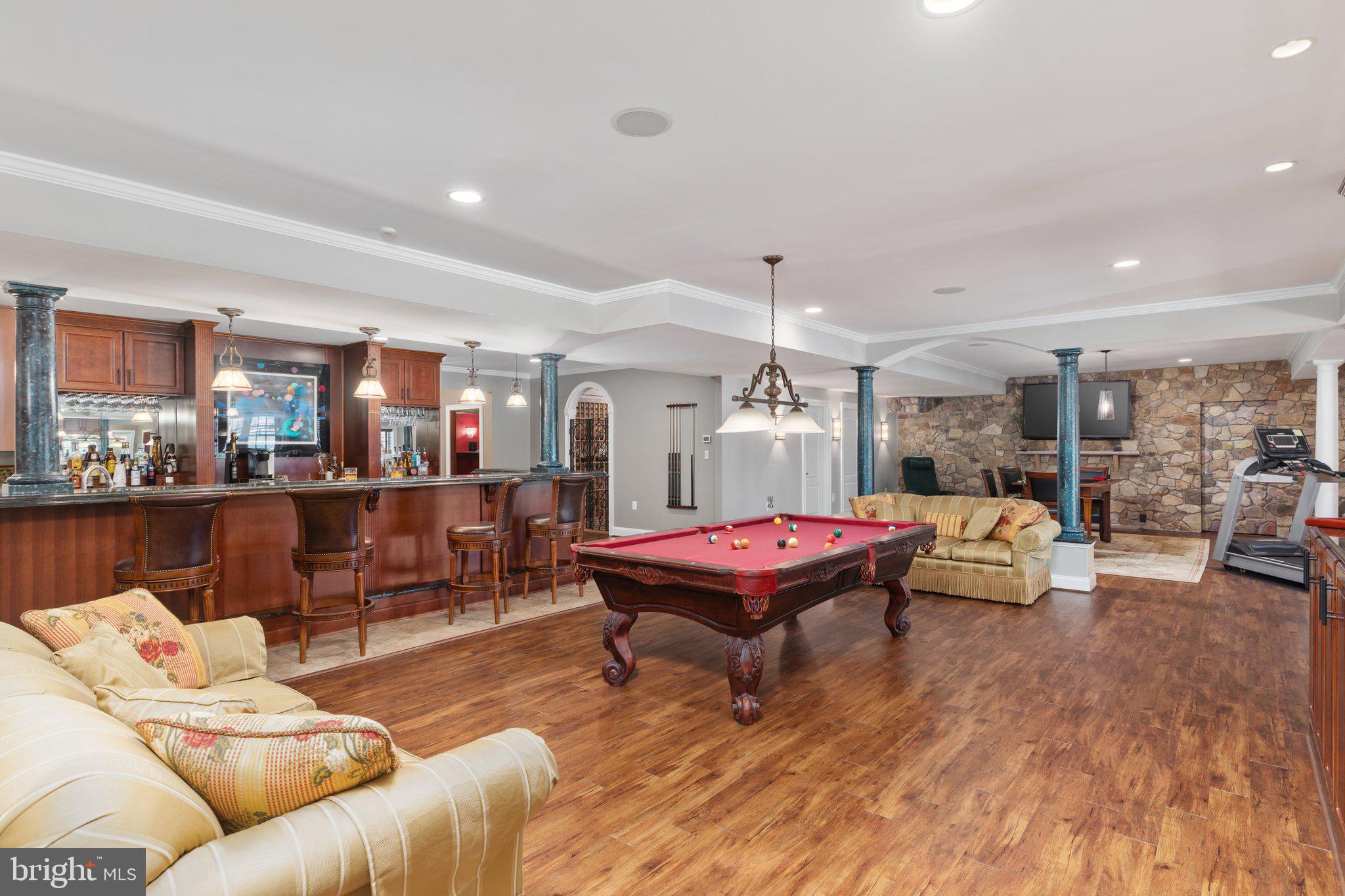 JAMES FARM ESTATES - Residential