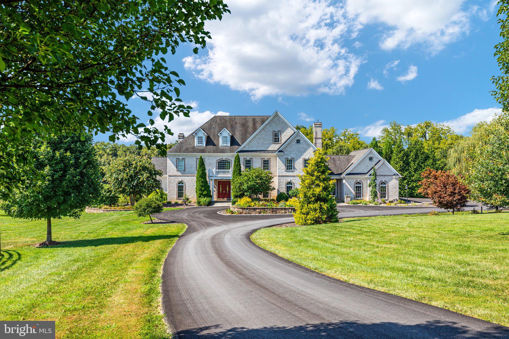 JAMES FARM ESTATES - Residential