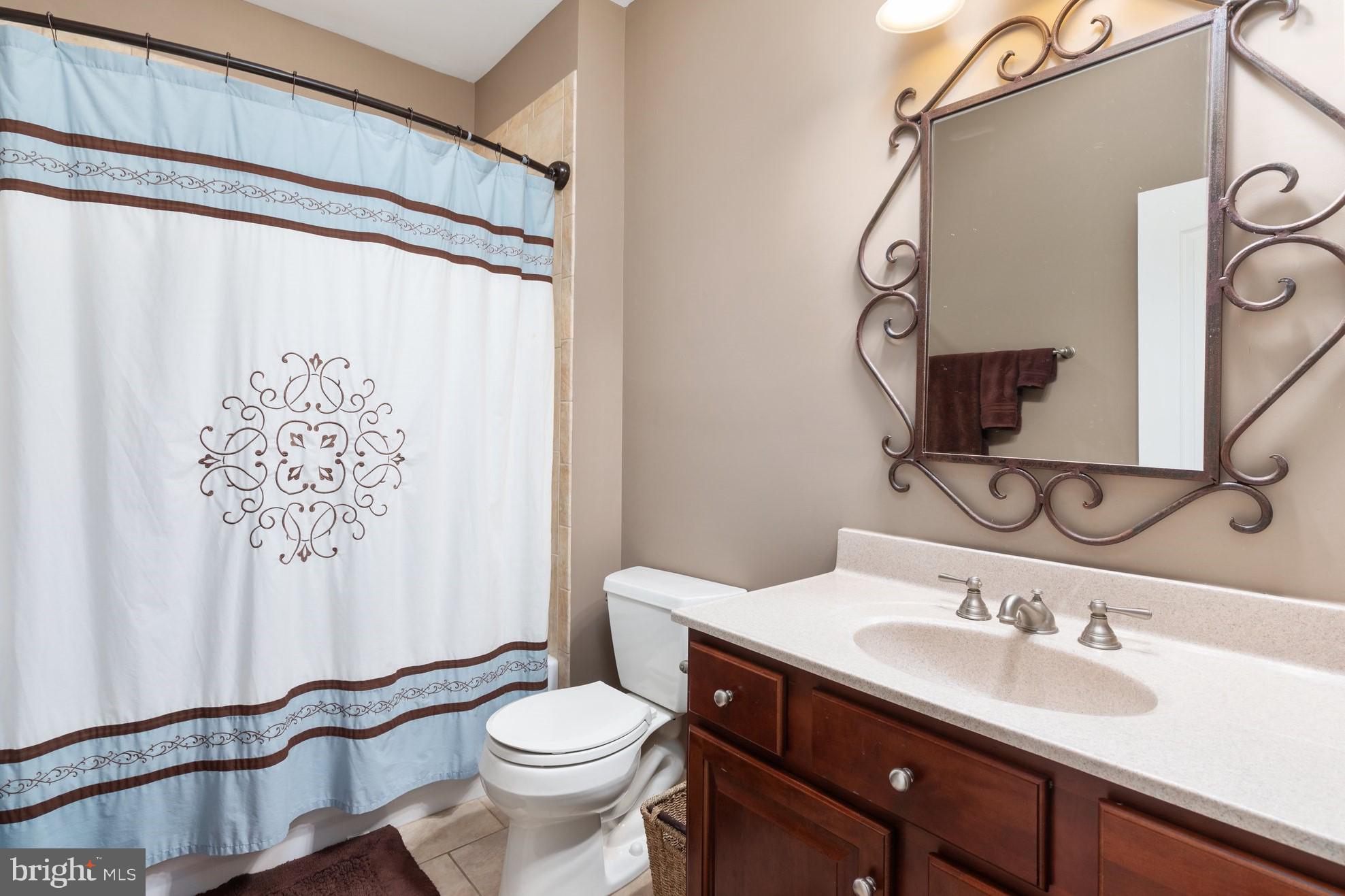 JAMES FARM ESTATES - Residential