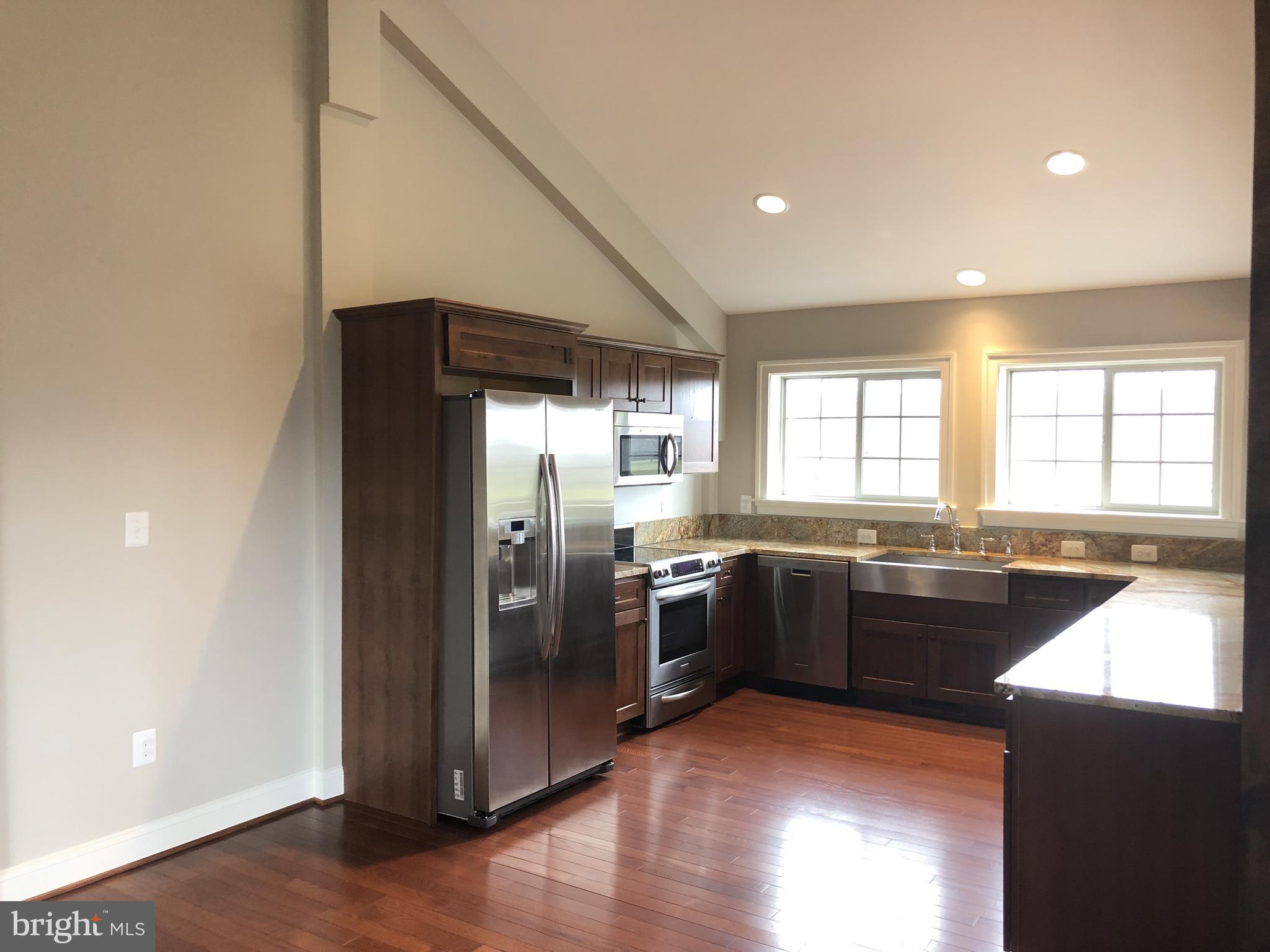 JAMES FARM ESTATES - Residential