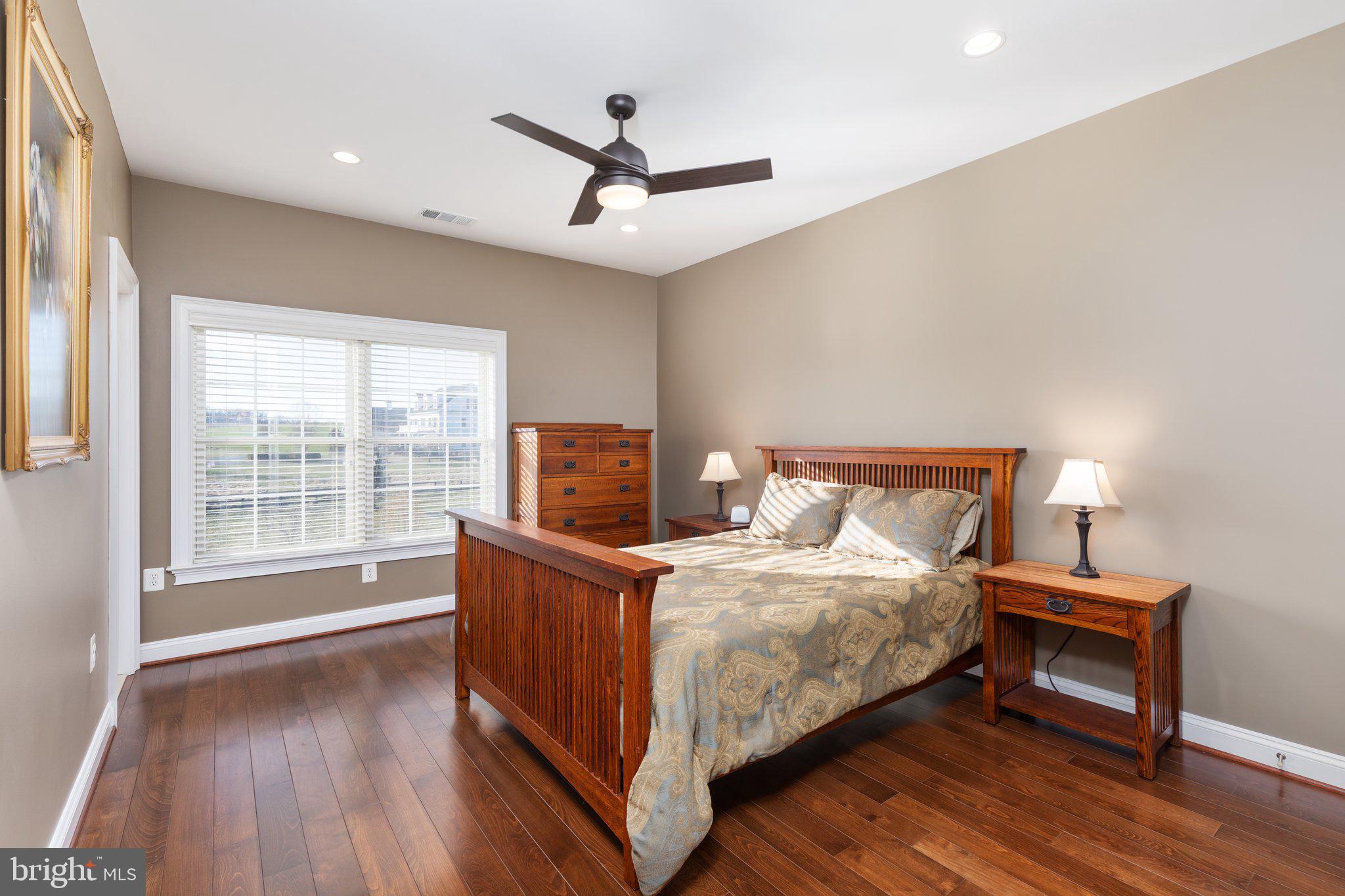 JAMES FARM ESTATES - Residential