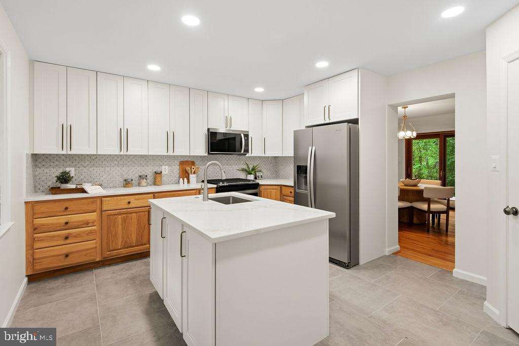 RESTON - Residential