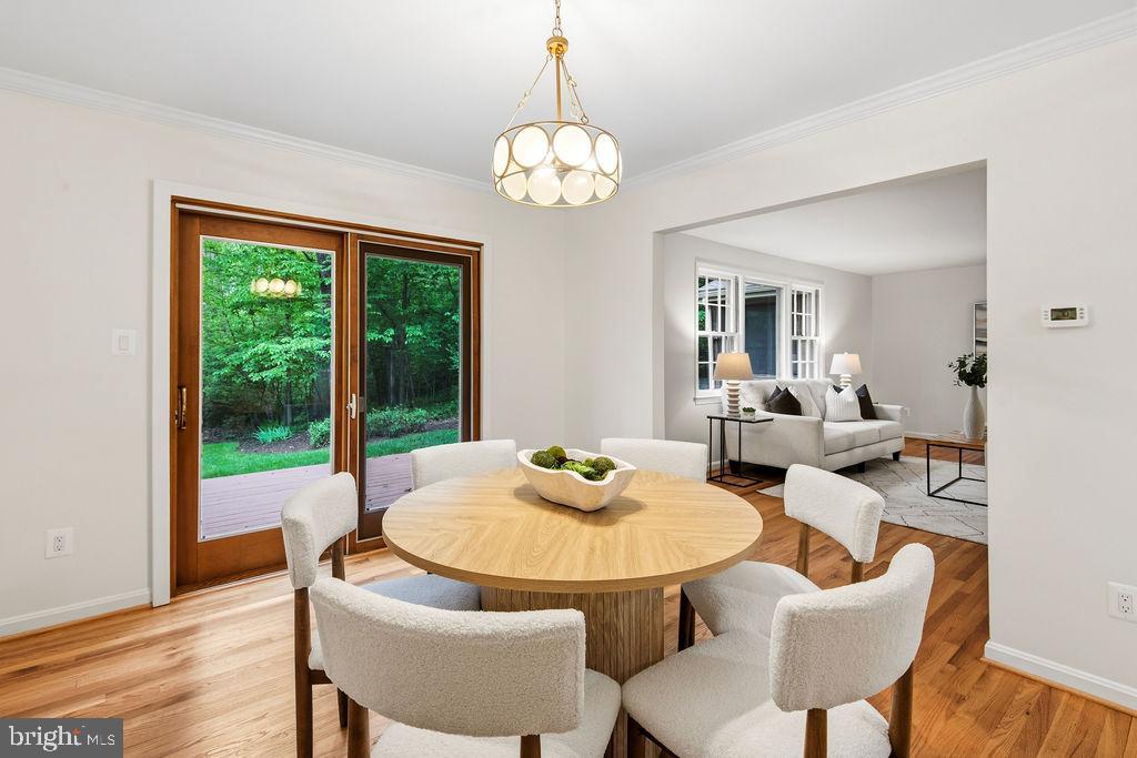RESTON - Residential