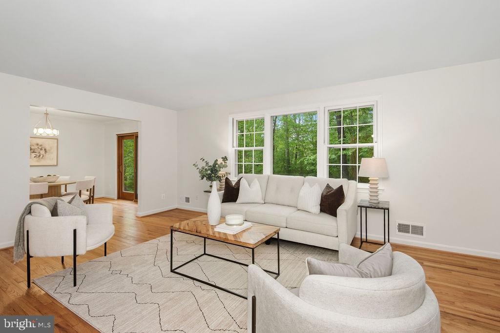 RESTON - Residential
