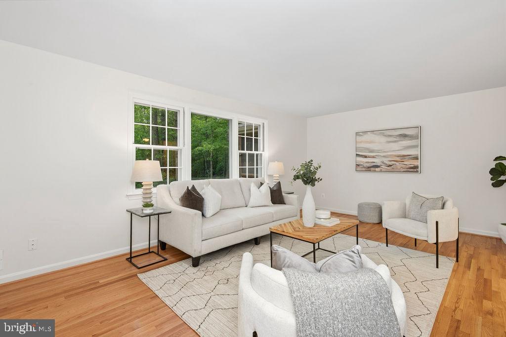 RESTON - Residential