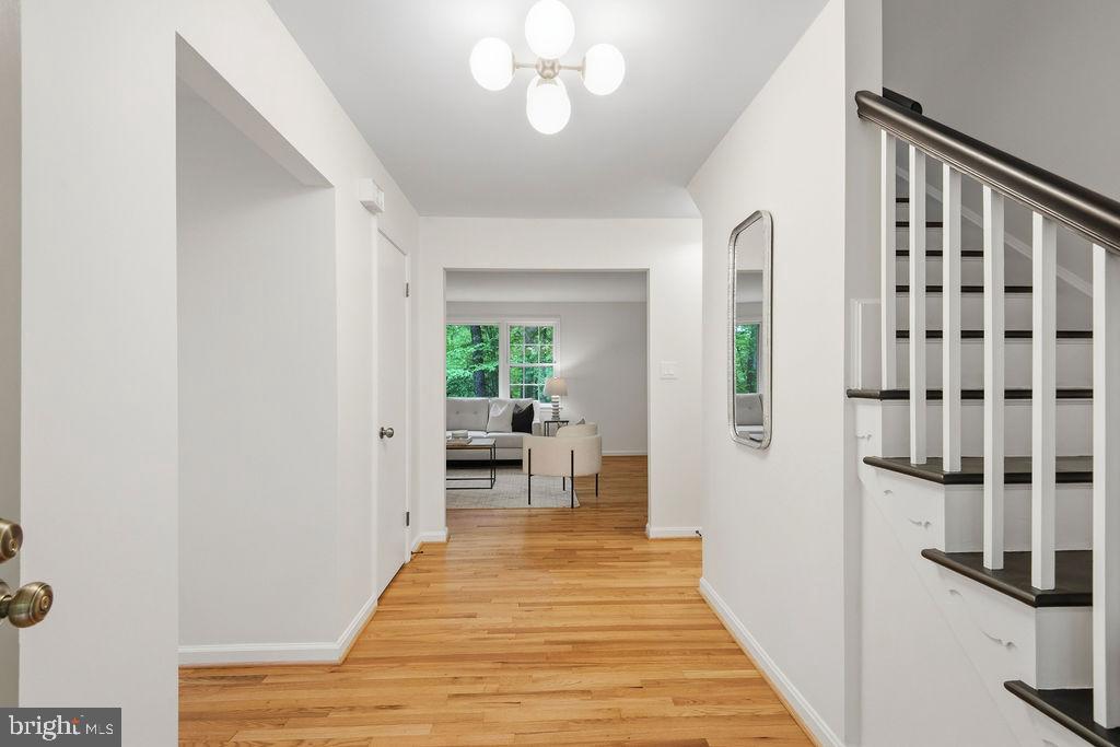 RESTON - Residential