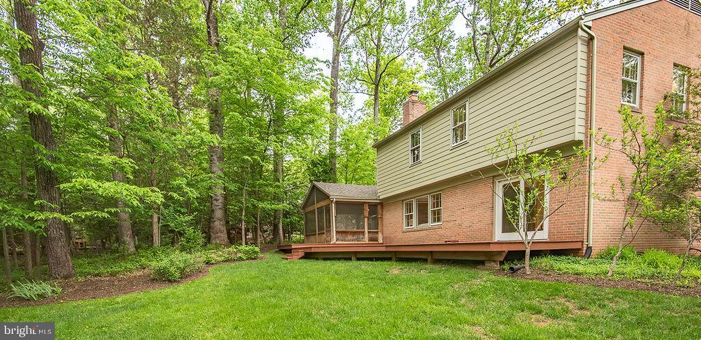 RESTON - Residential
