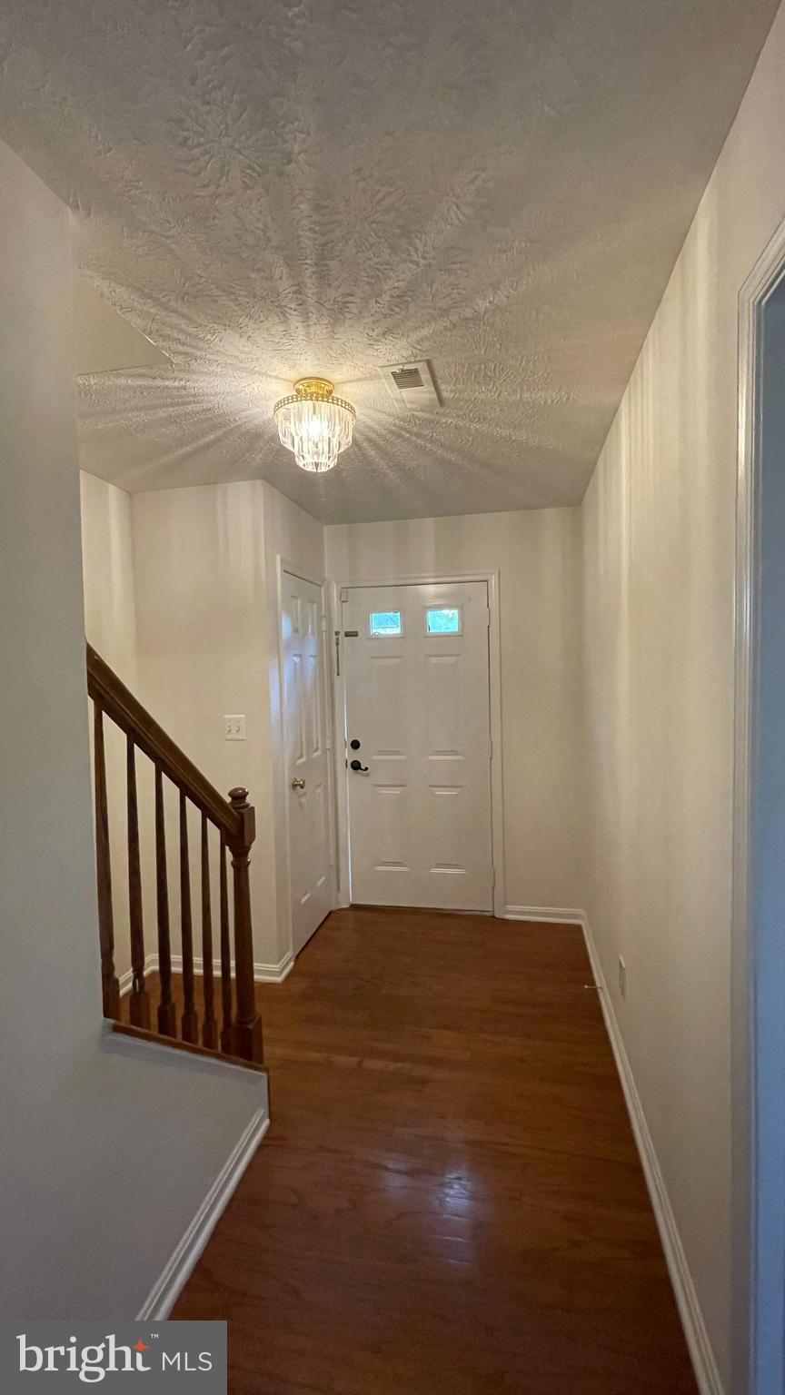 CHARLESTOWN COMMONS - Residential Lease