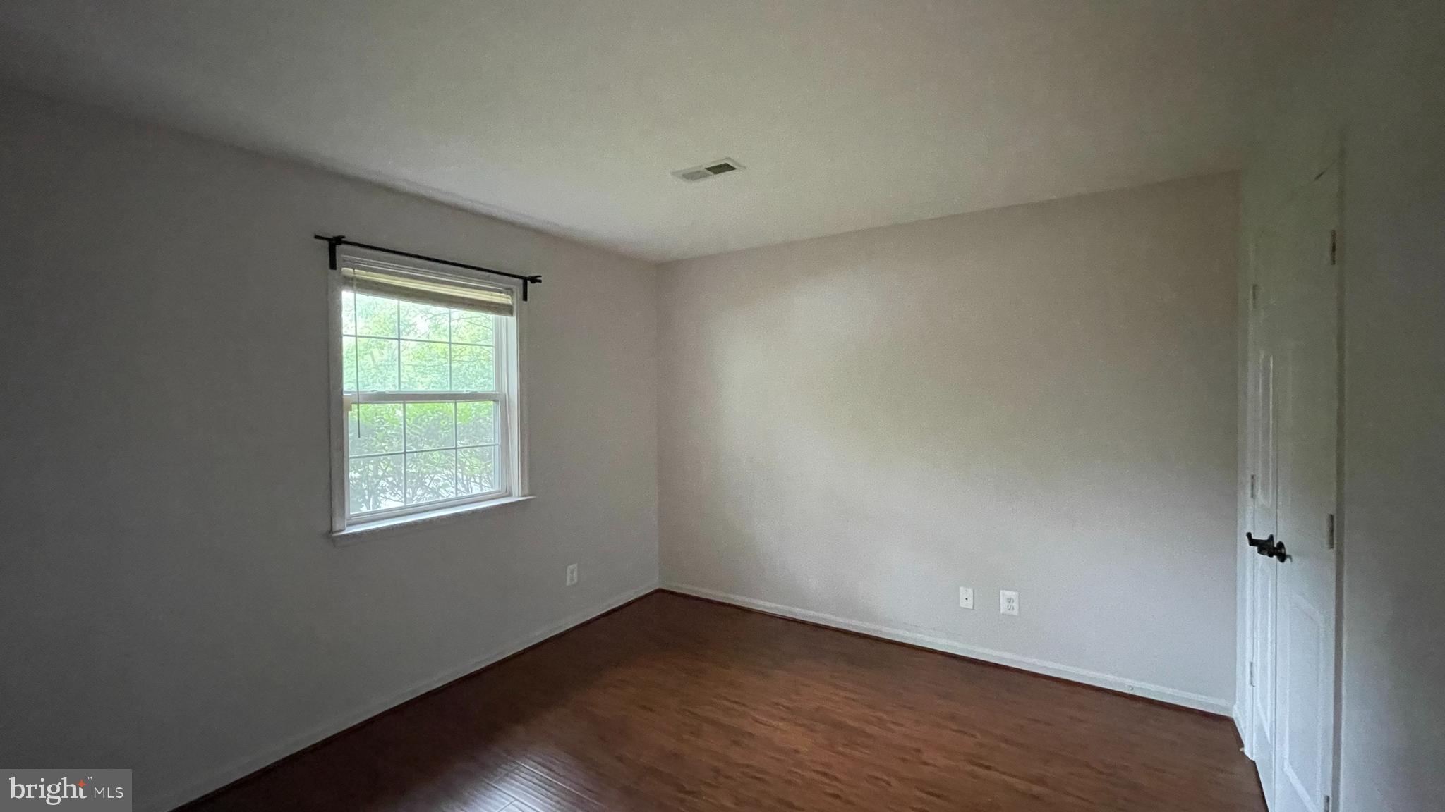 CHARLESTOWN COMMONS - Residential Lease