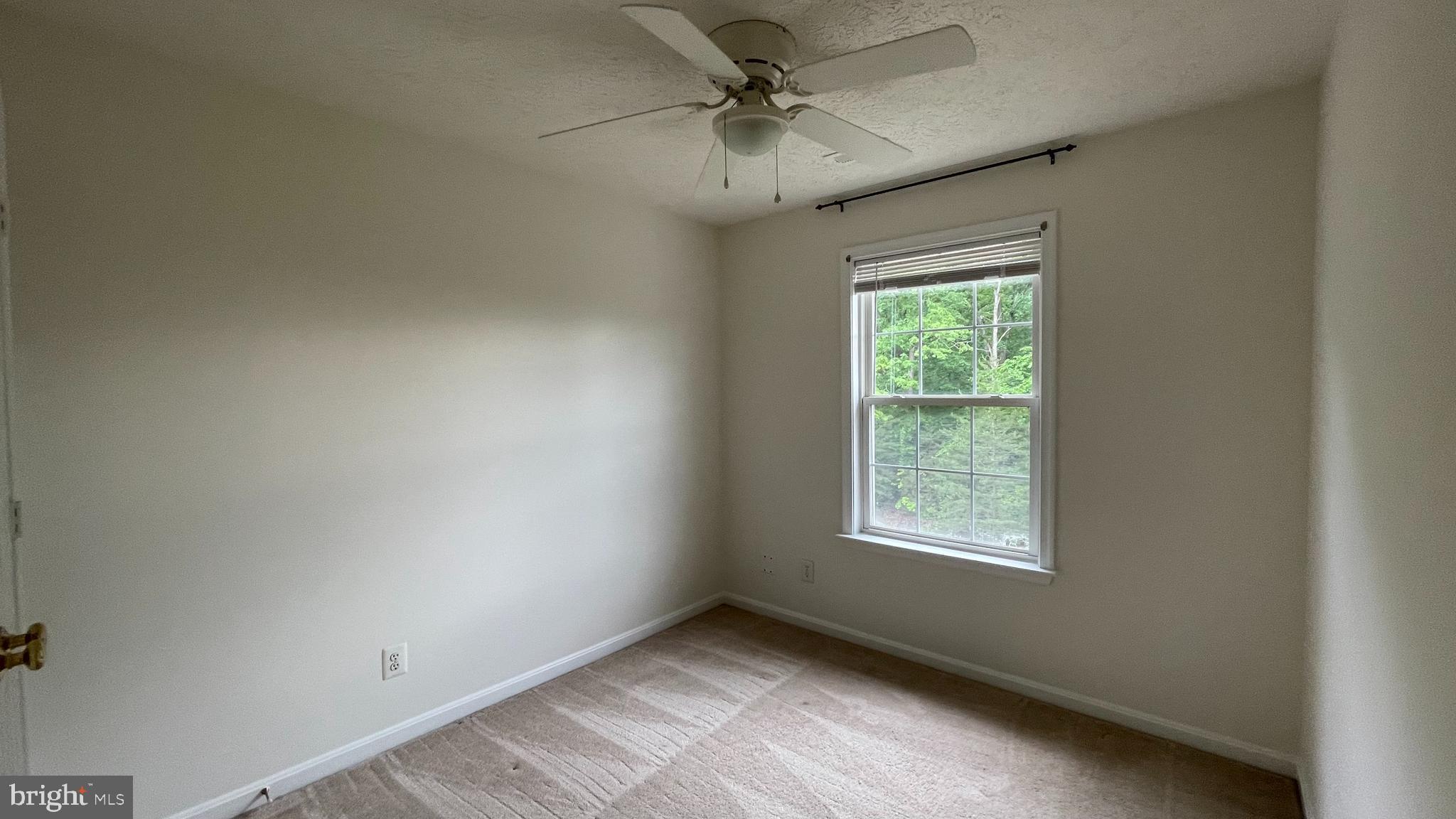 CHARLESTOWN COMMONS - Residential Lease