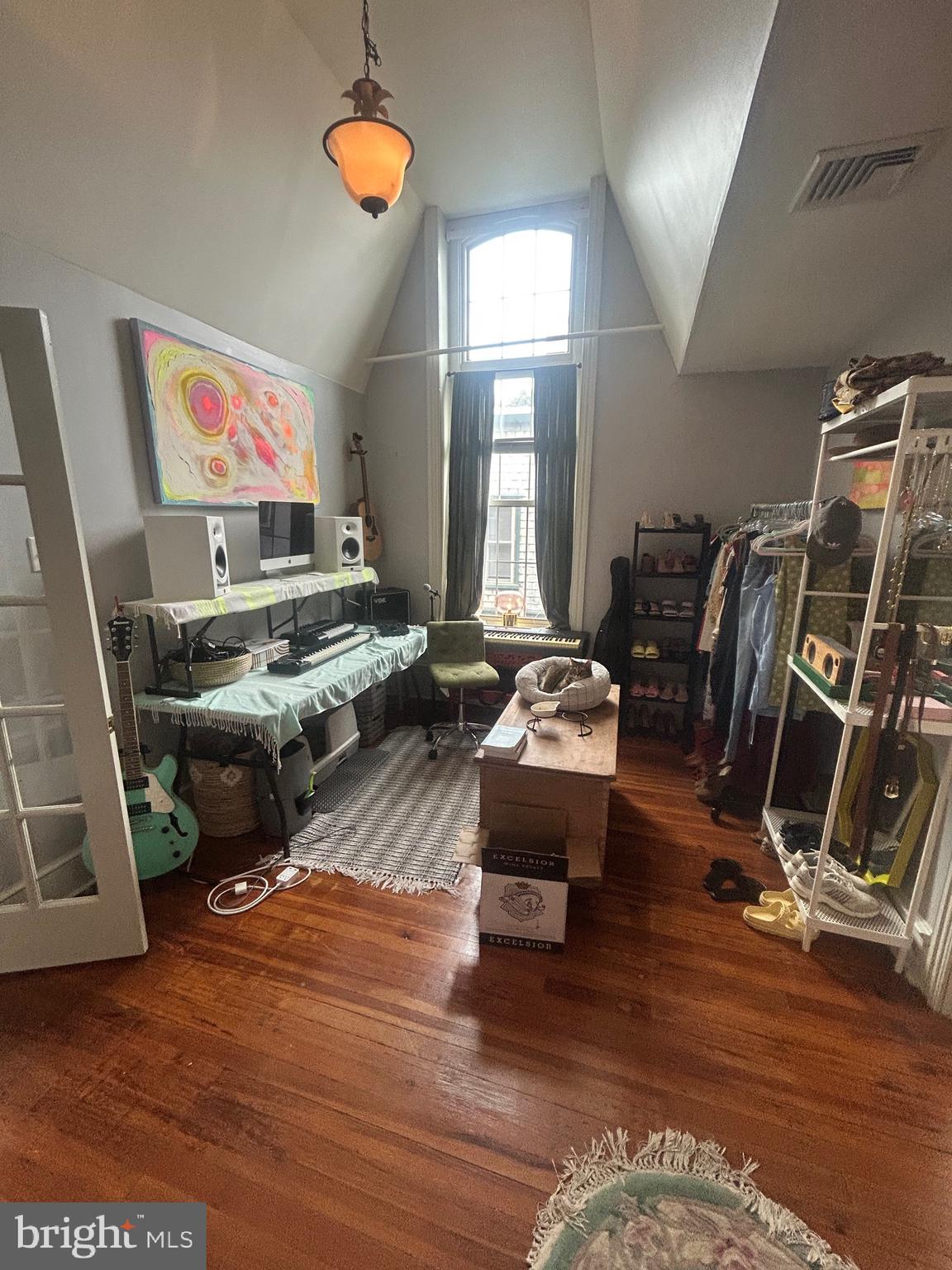 13 4TH AVENUE 5