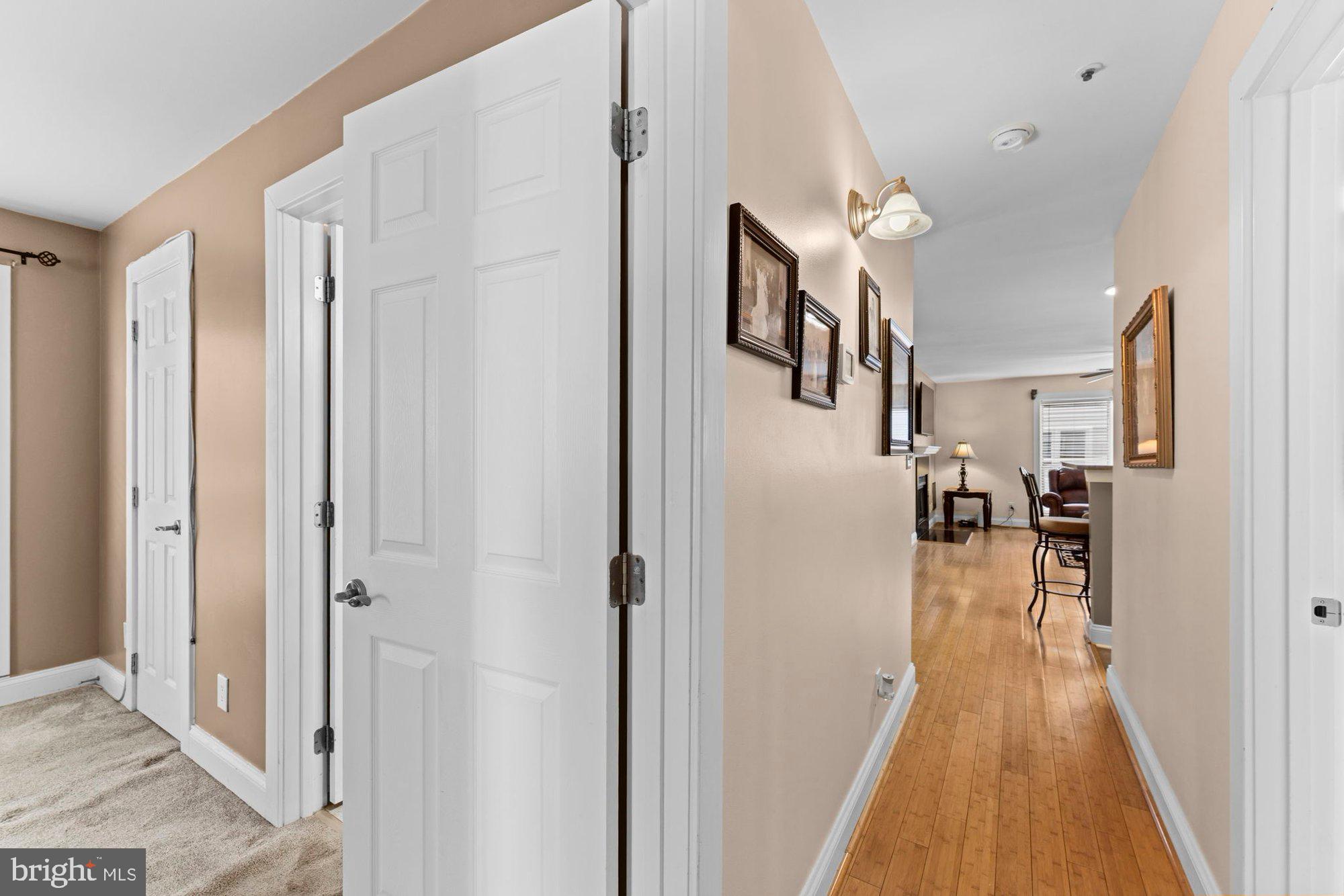 FOUR WINDS AT OAKTON - Residential