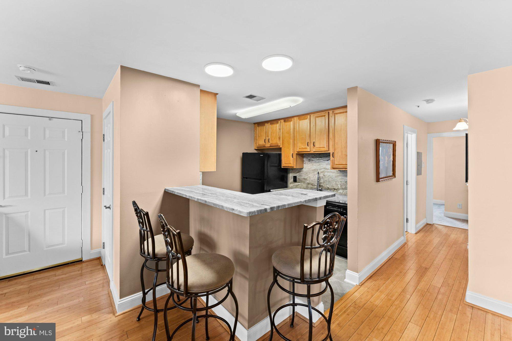 FOUR WINDS AT OAKTON - Residential