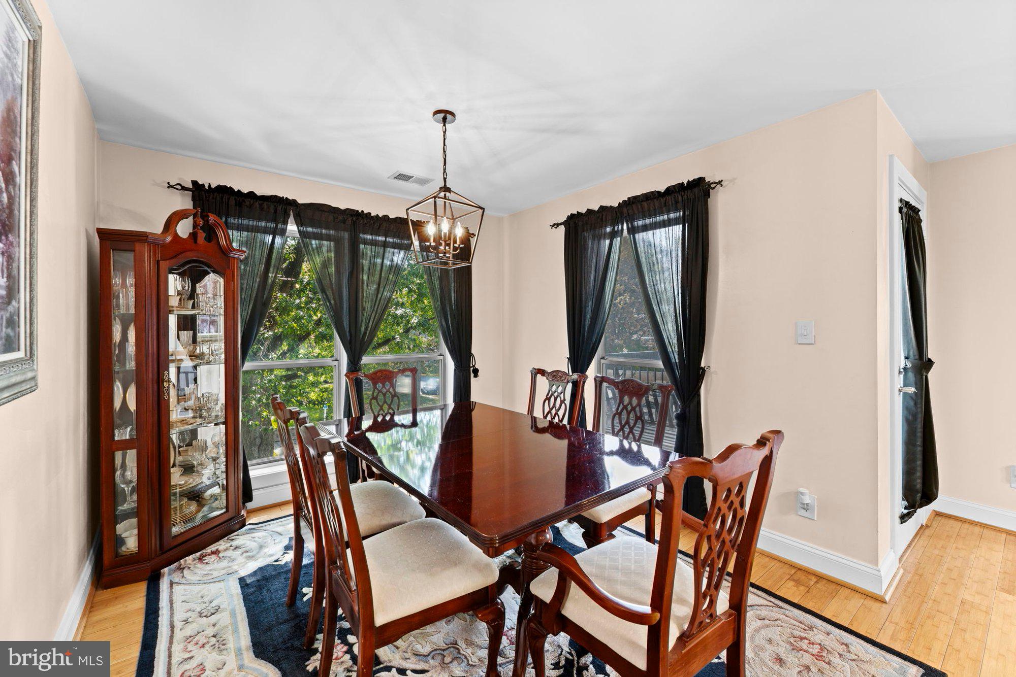 FOUR WINDS AT OAKTON - Residential