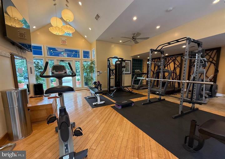 FOUR WINDS AT OAKTON - Residential